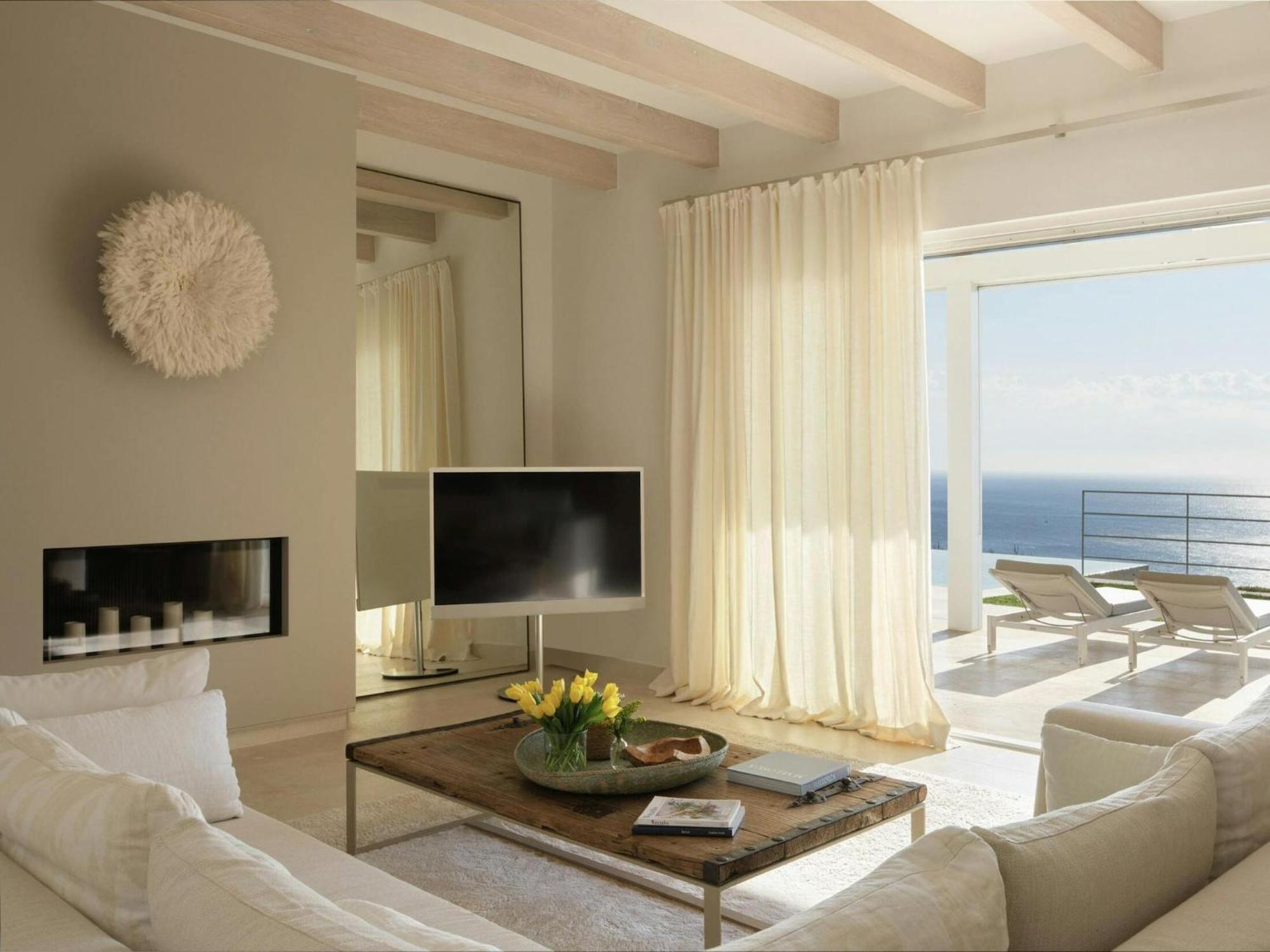 Villa In Tranquil Hillside Location