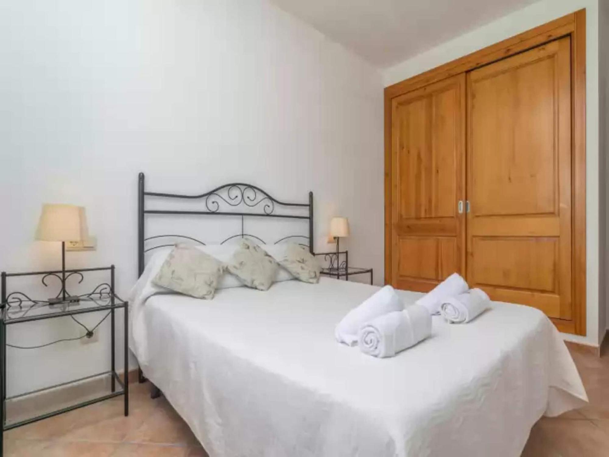 Villa Son Barrigo - With Private Pool In Porreras