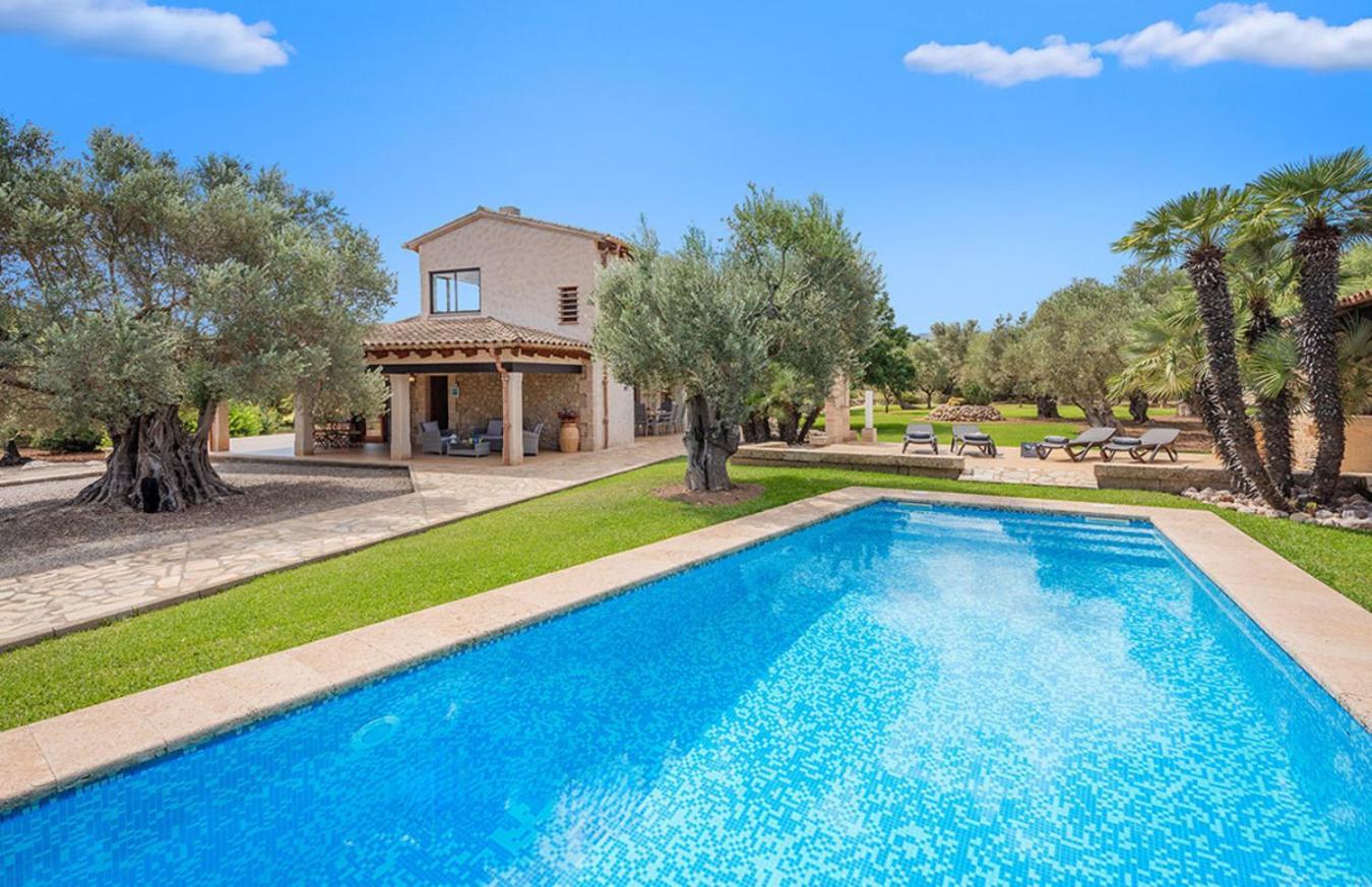 Villa Pericas *