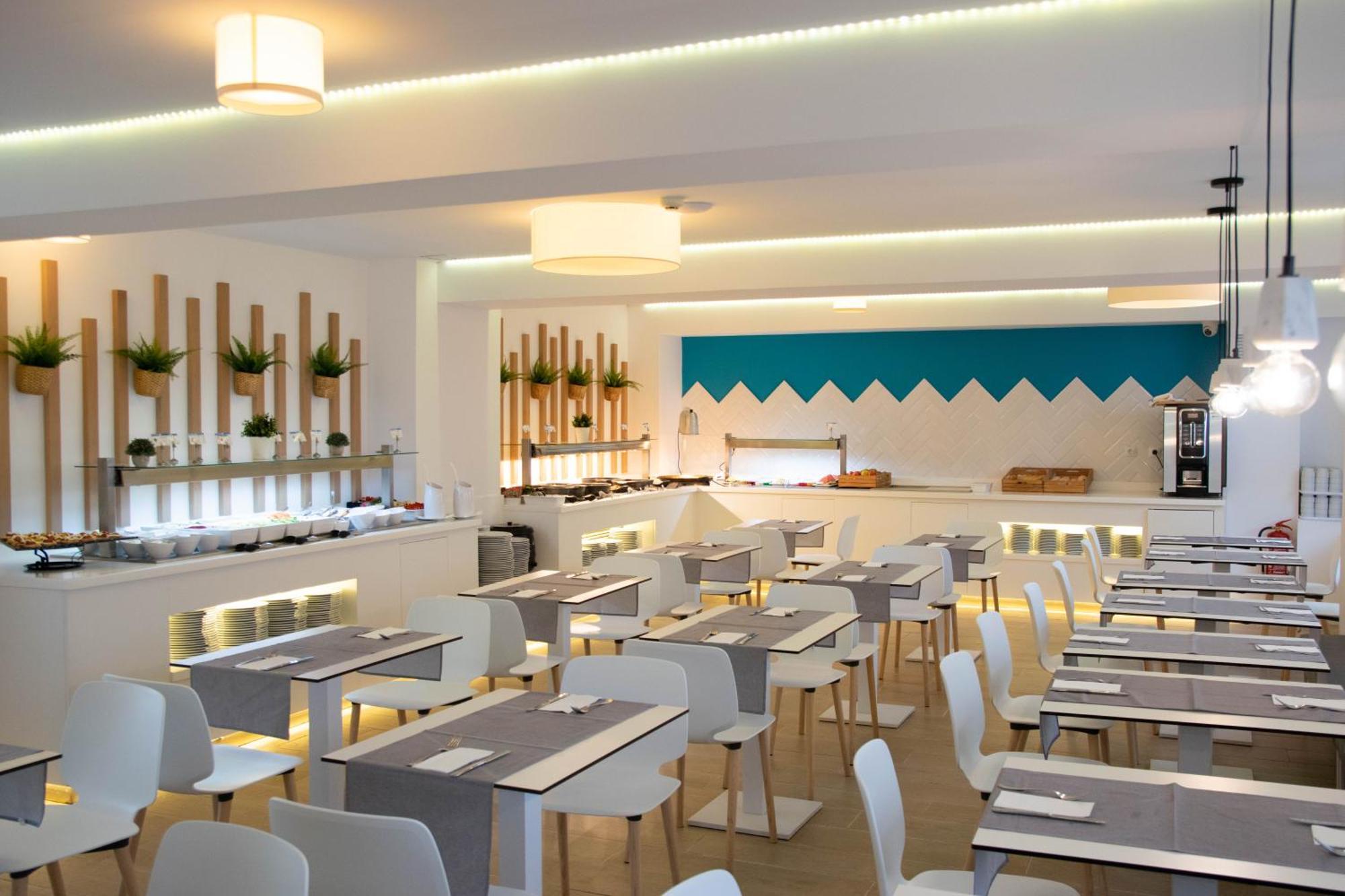Blue Sea Arenal Tower - Solo Adultos Hotel