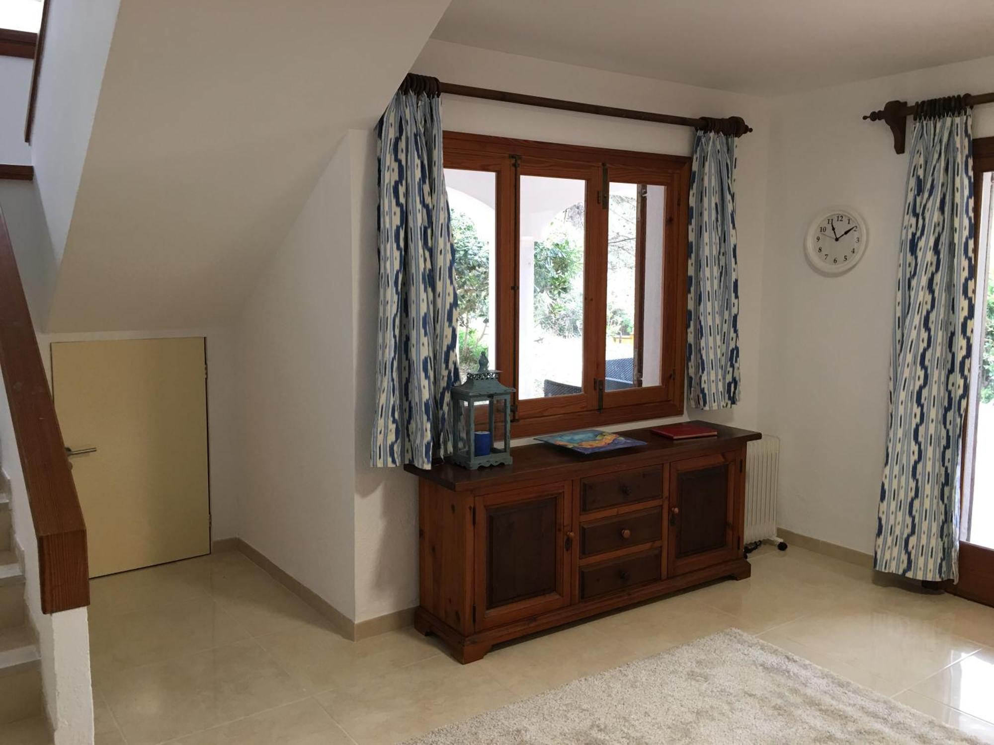 10 Botana Villa *