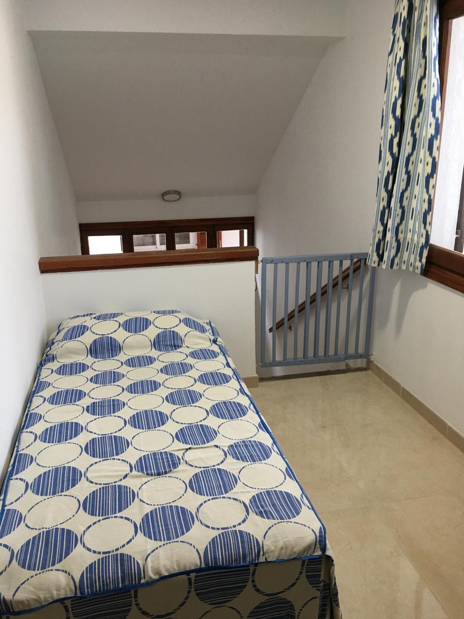 10 Botana * Cala de Sant Vicenc