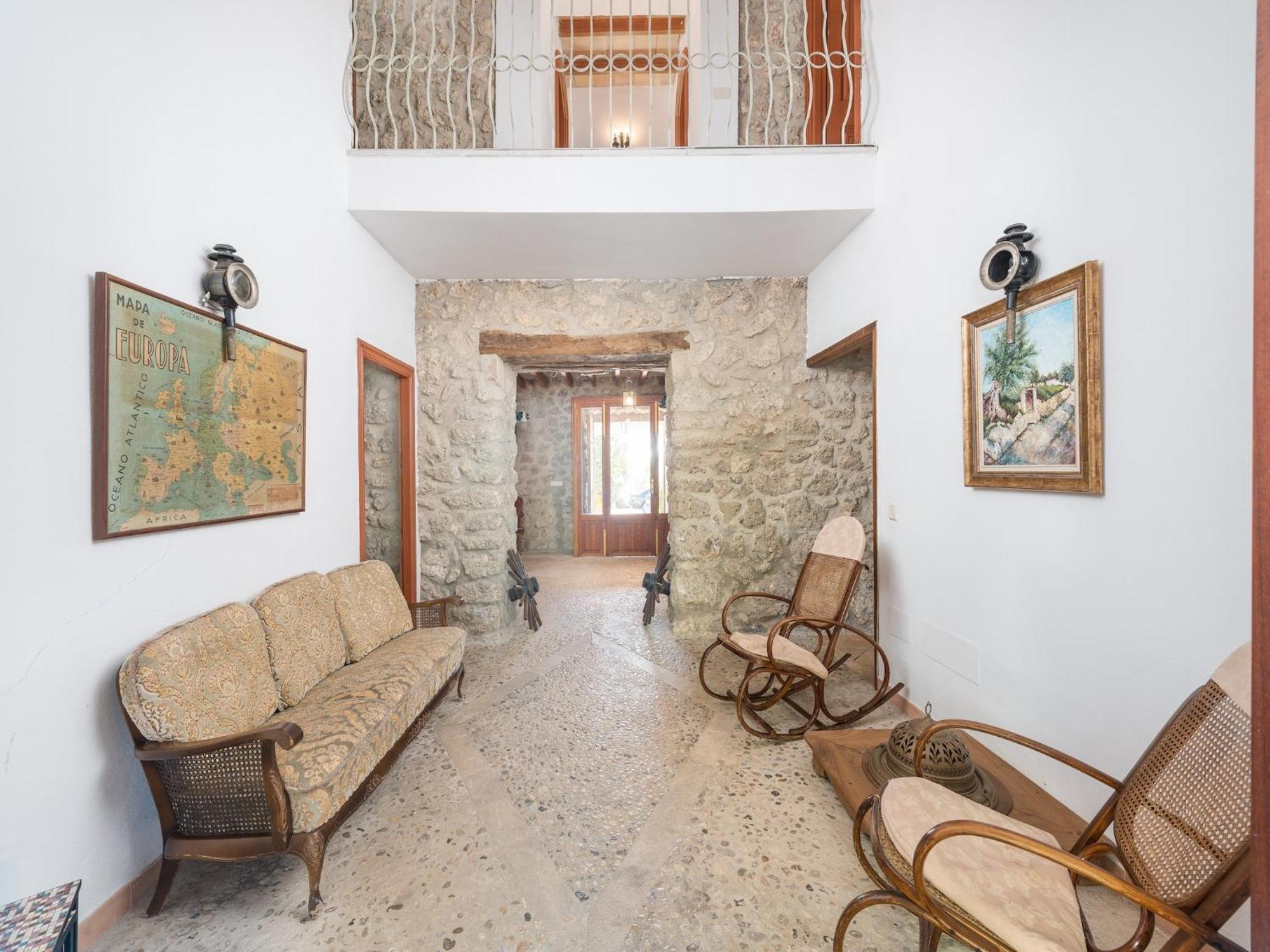 Villa Remarkable With Private Pool *