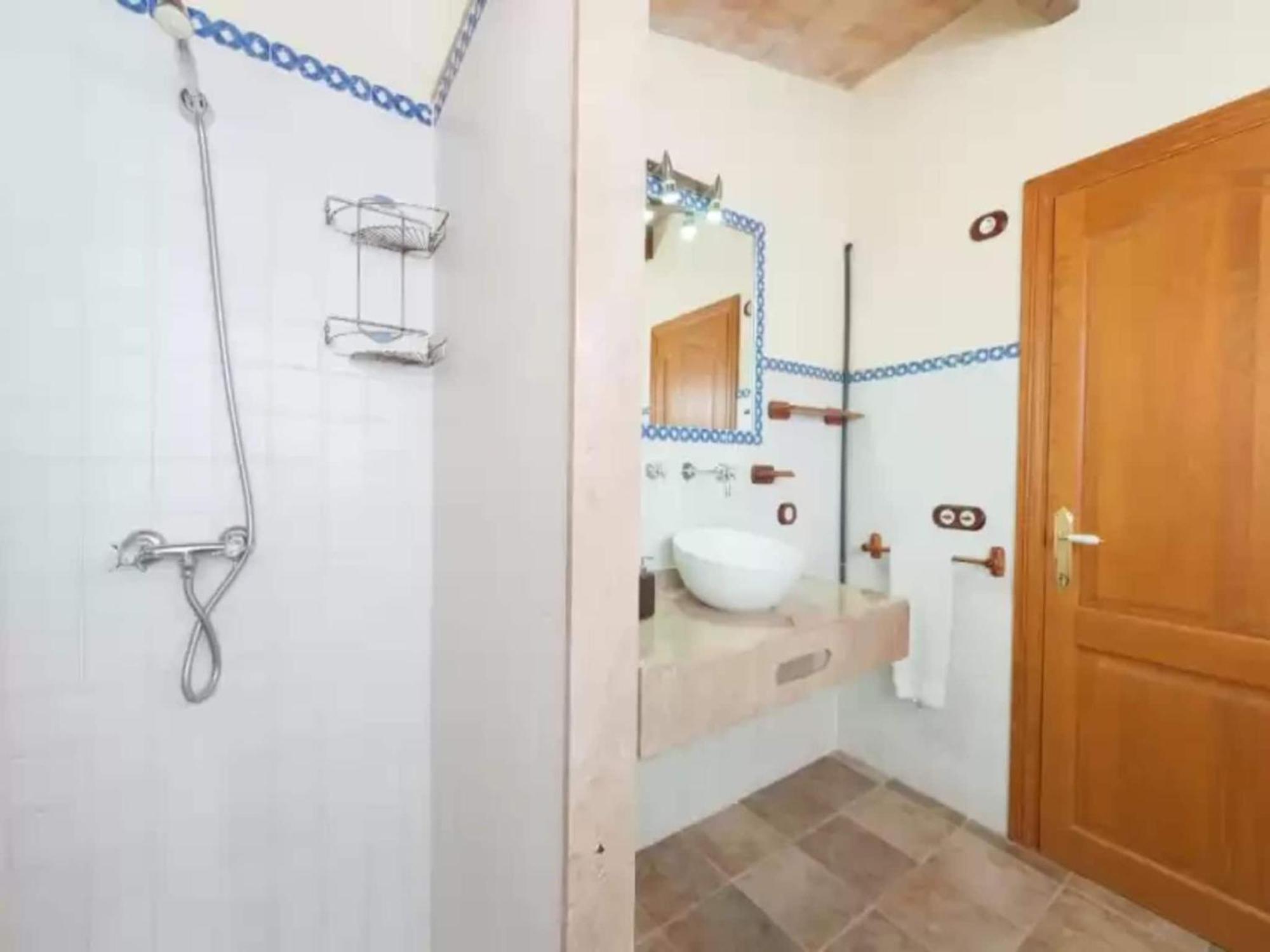 Charming With Garden Retreat
