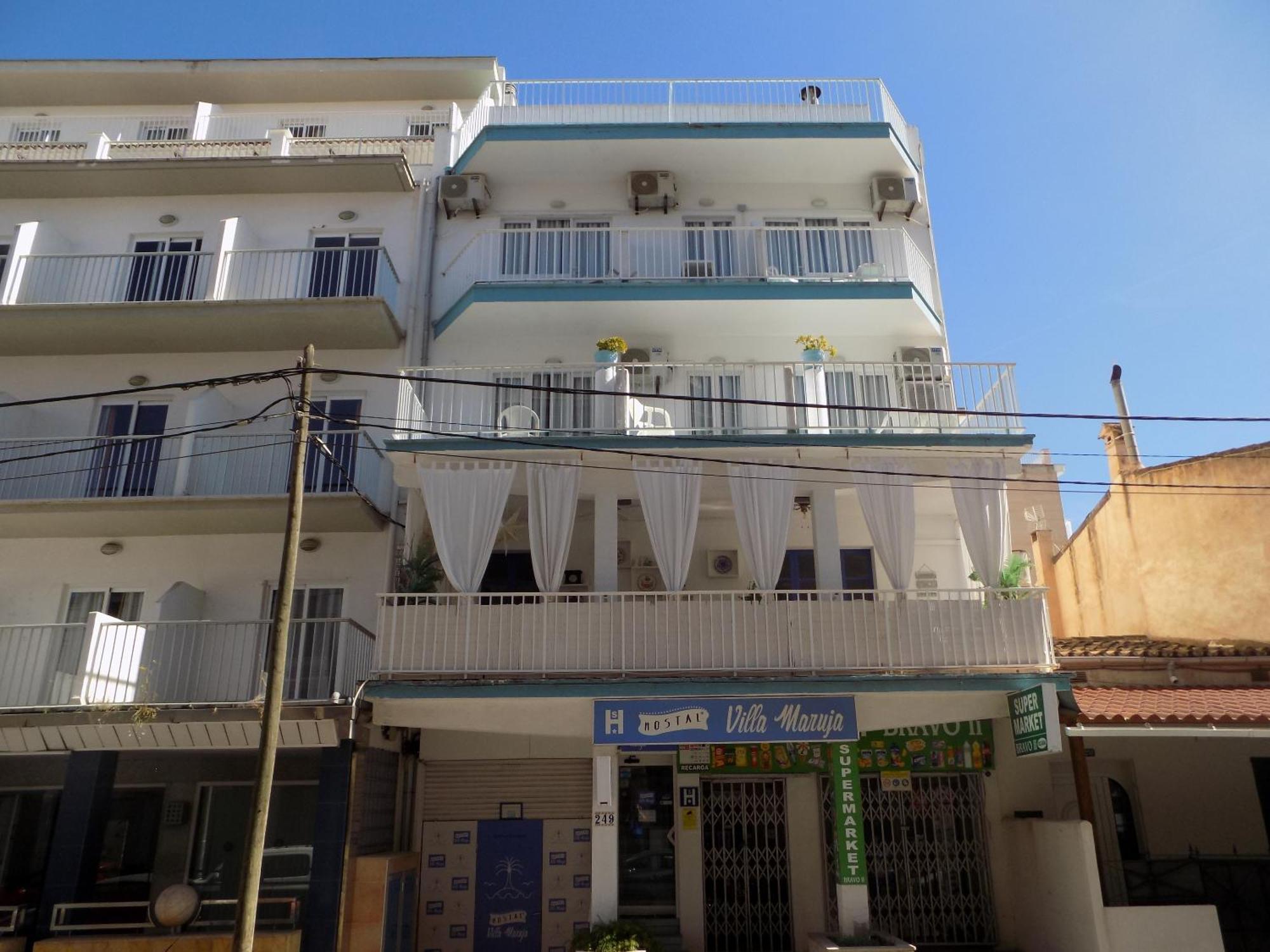 Hotel Maruja