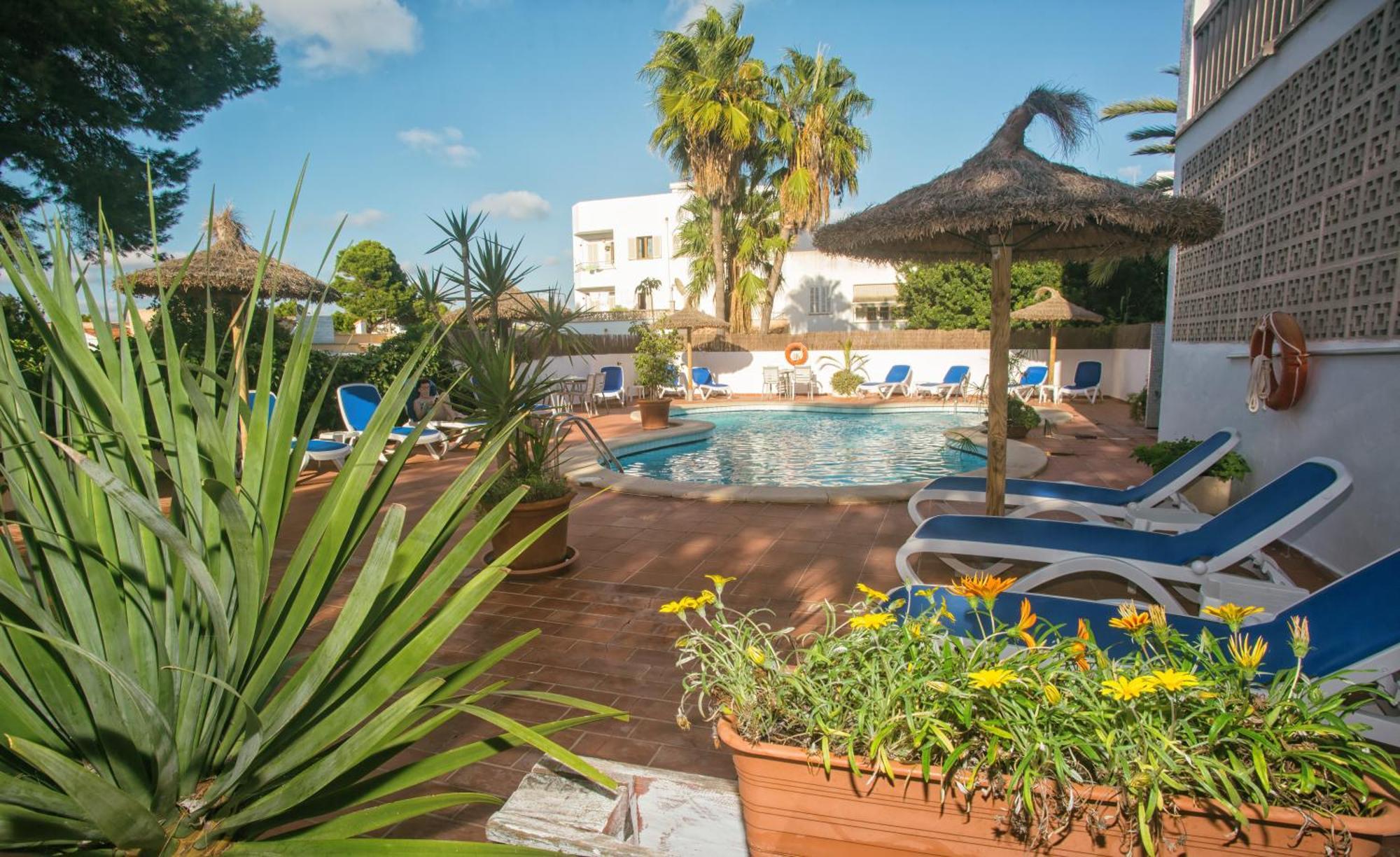 Martorell By Mhr Hotel