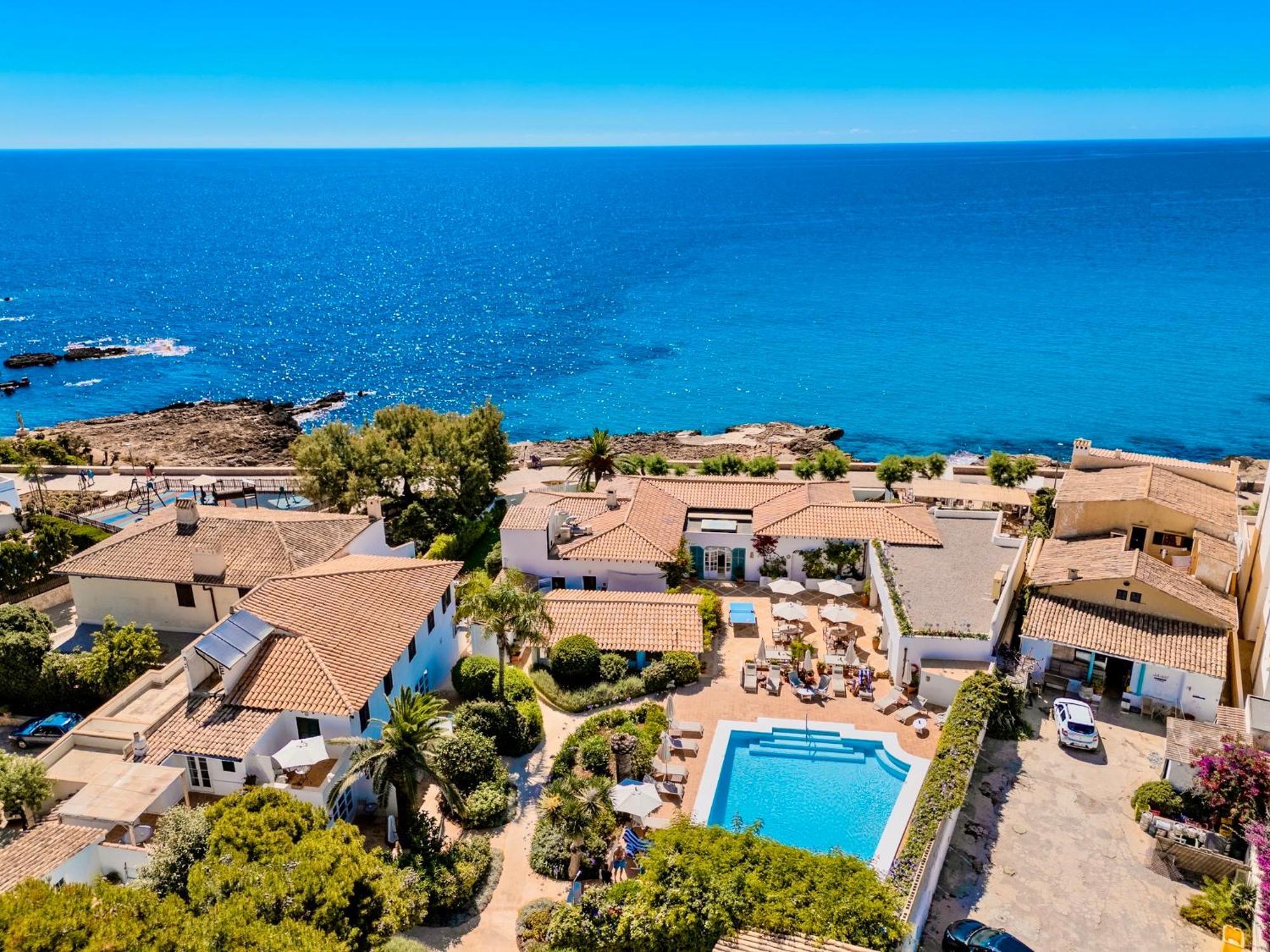 The Sea Club