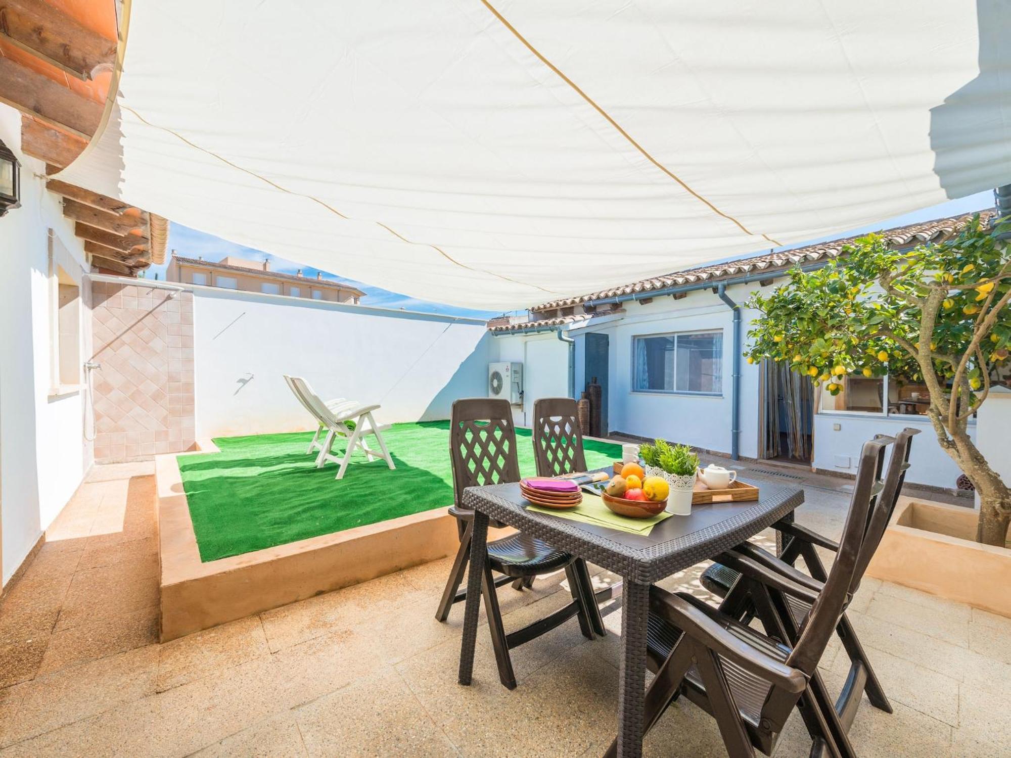 Beautiful House In Free Wifi Chalet Santanyí