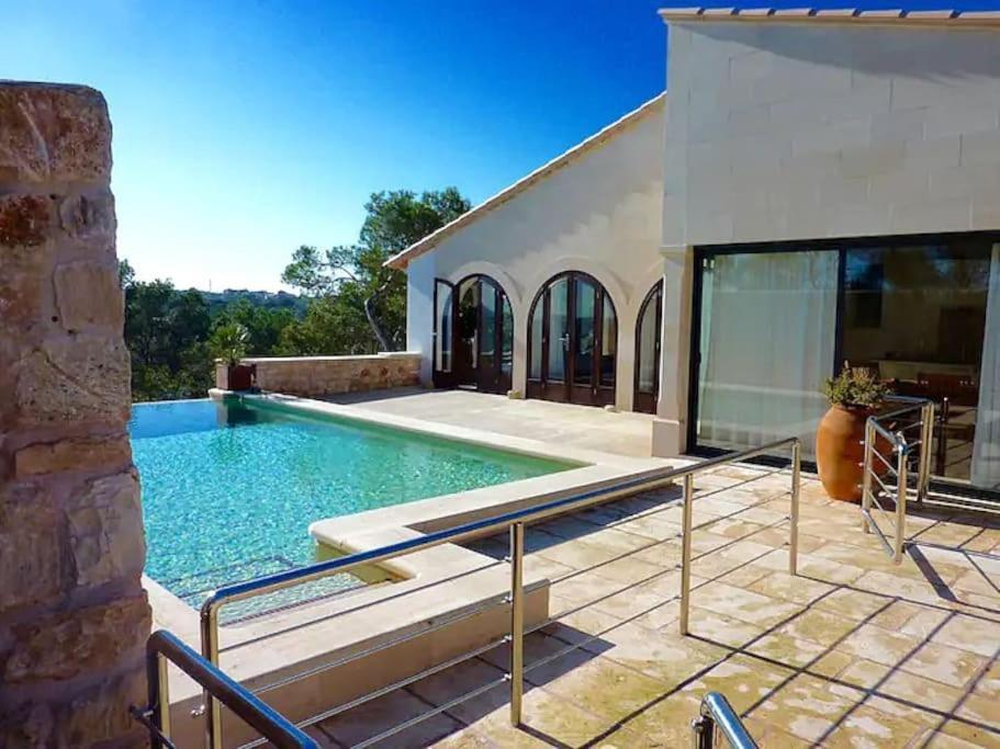 Descubre El Paraiso En La Grand Bleu Playa A 500 Metros Opcion Piscina Climatizada A 30º Santanyi