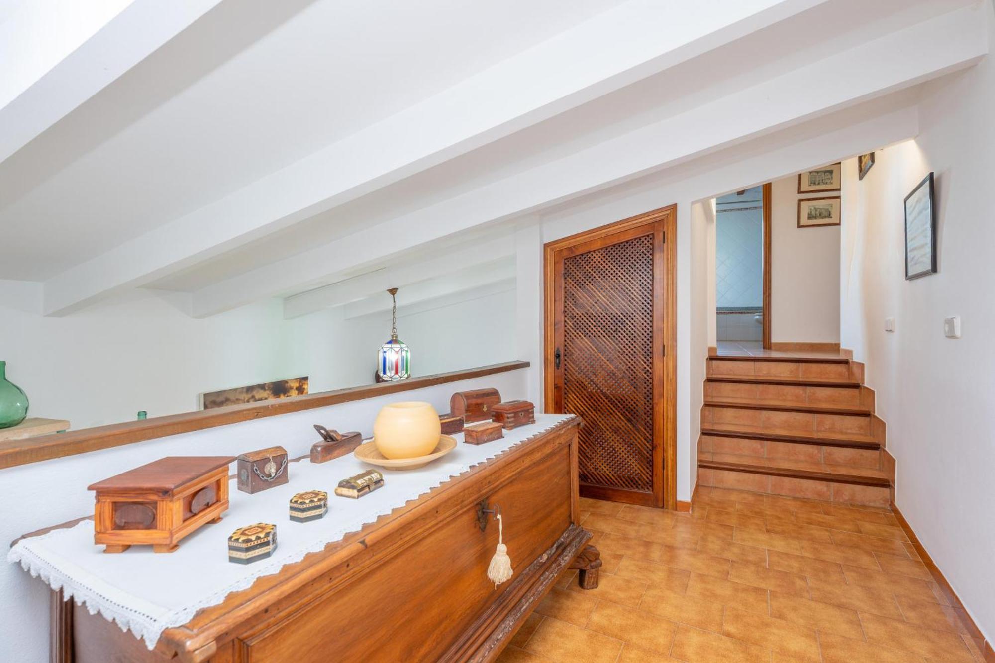 Reynes Villa *