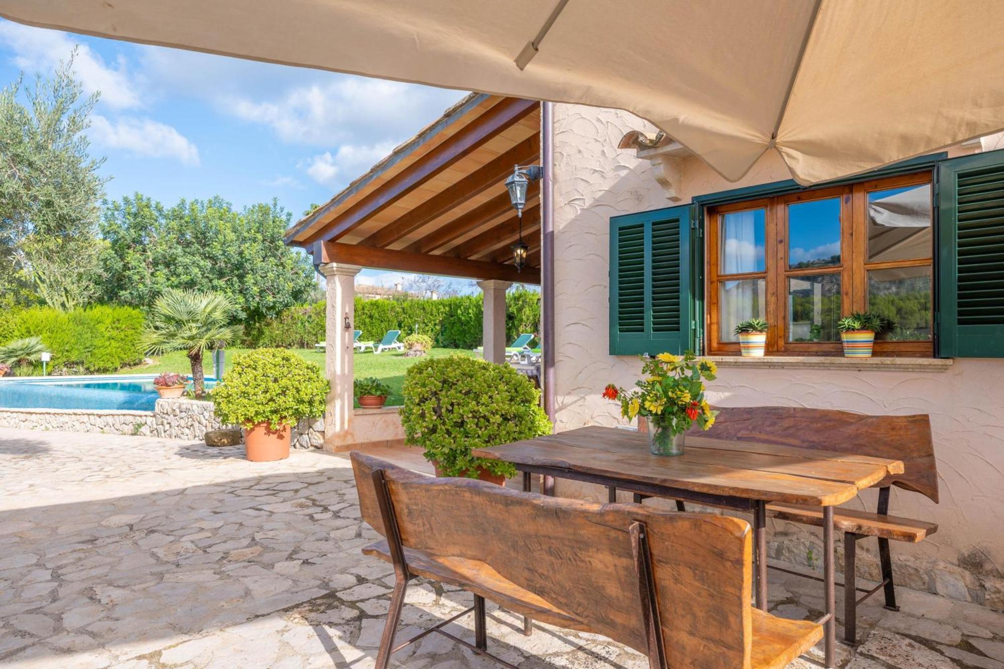 Reynes Villa
