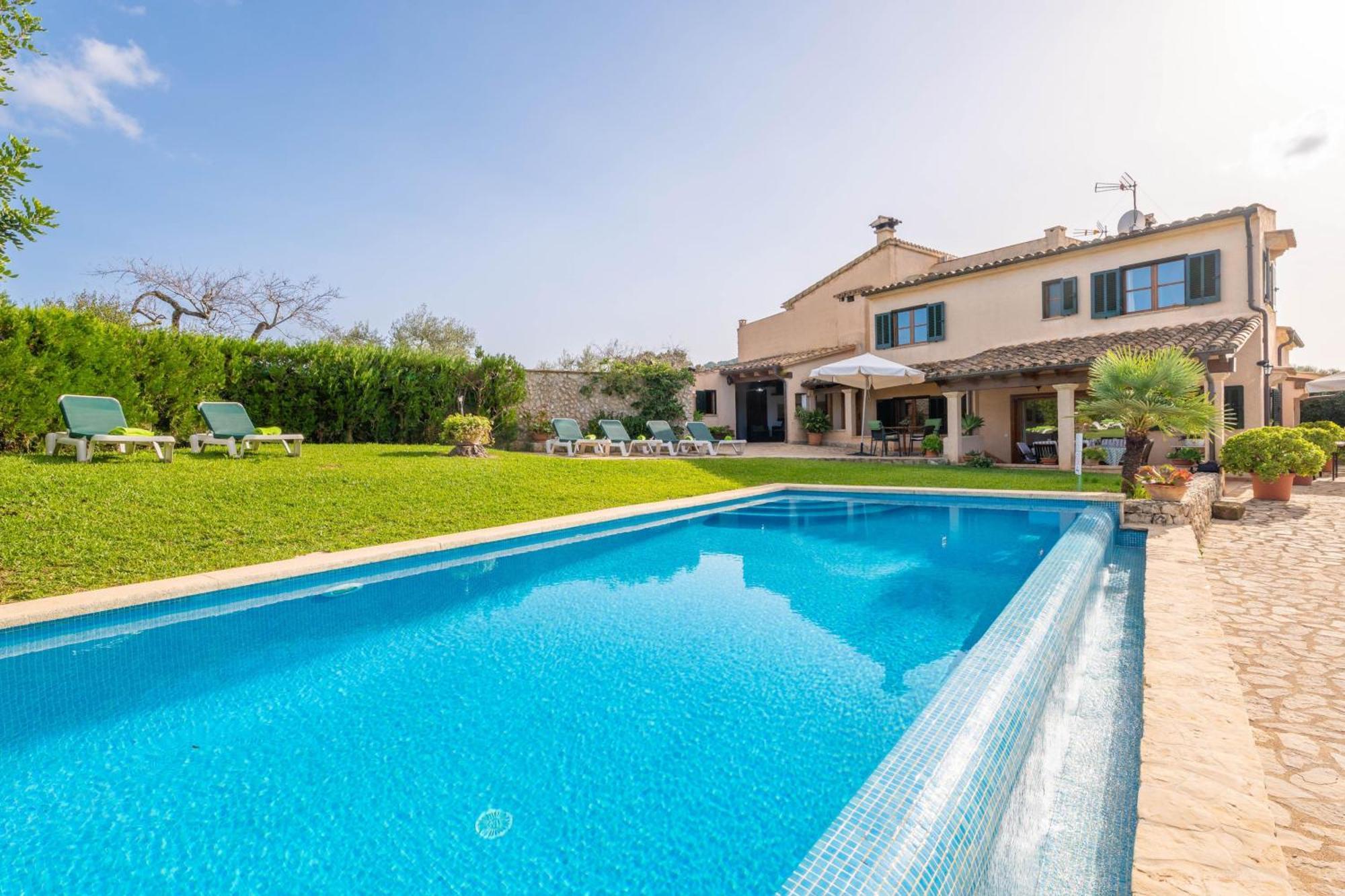 Reynes Villa *