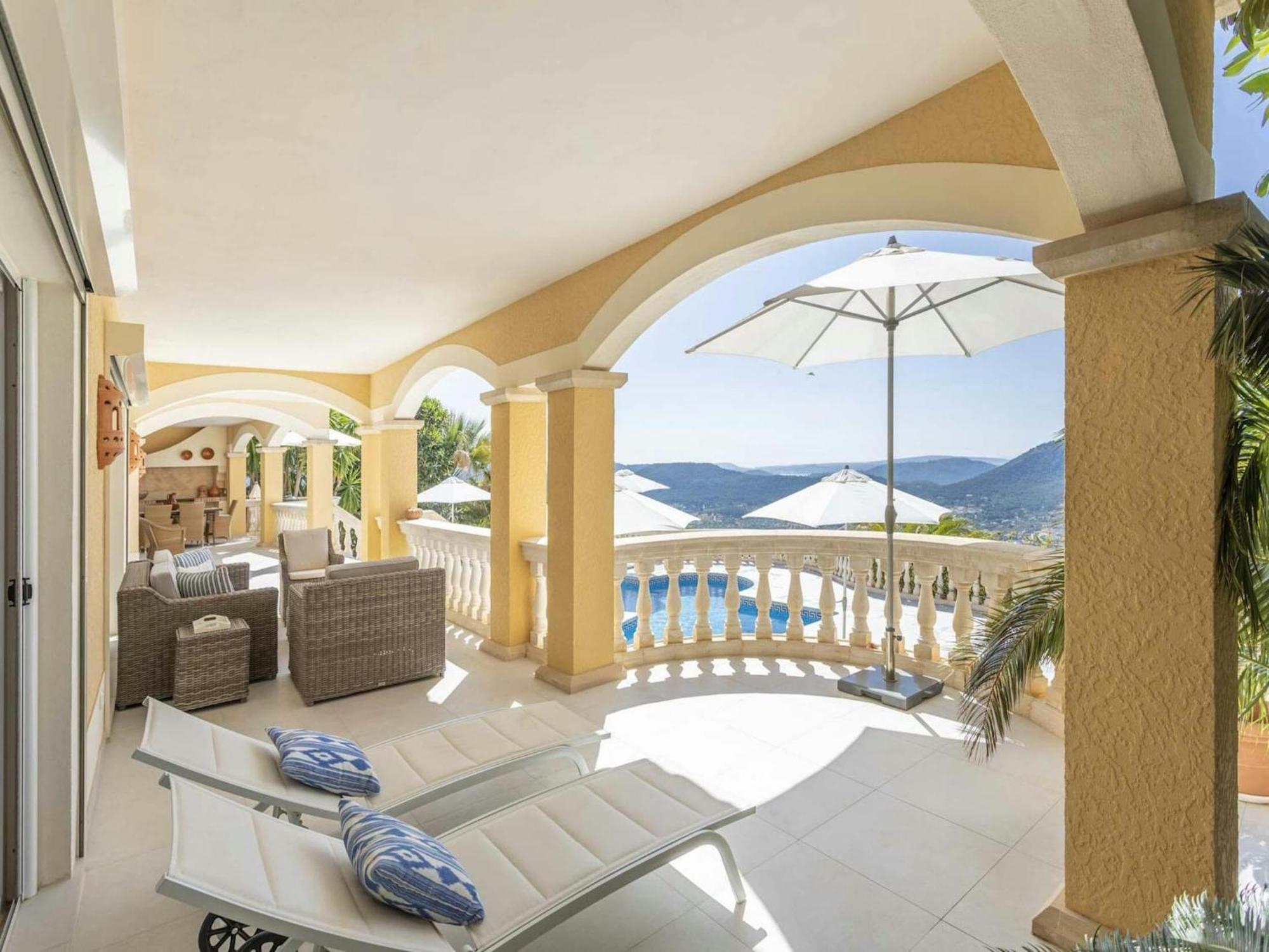 Lavish With Saltwater Pool Villa