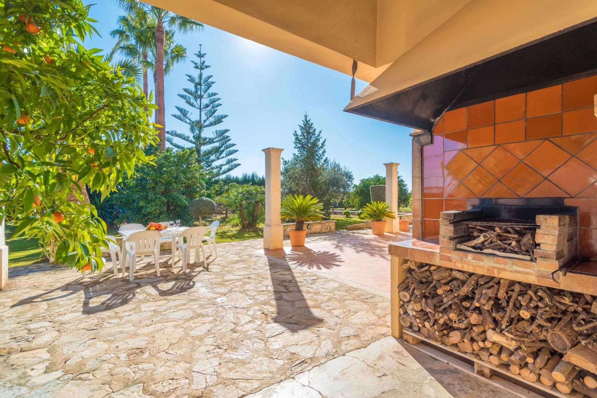 Rafelino Villa Llubí