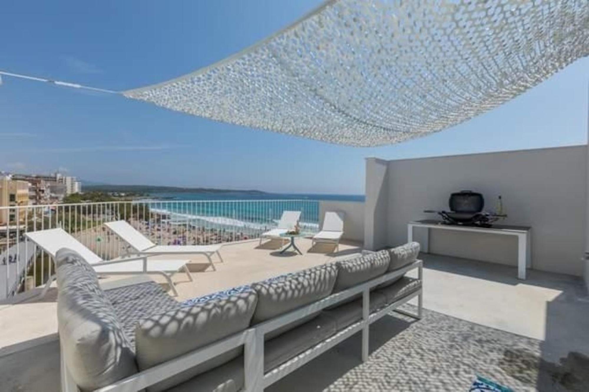 Apartamento Tolle In S'illot-cala Morlanda Mit Terrasse