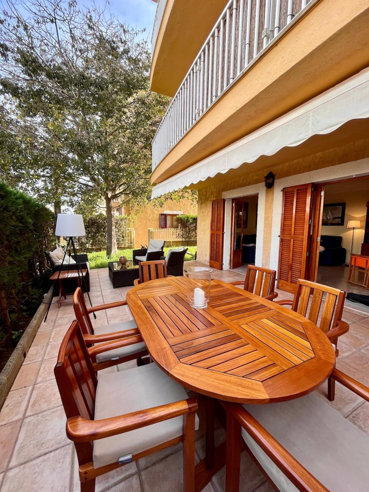 Apartment Spacious Close To The *