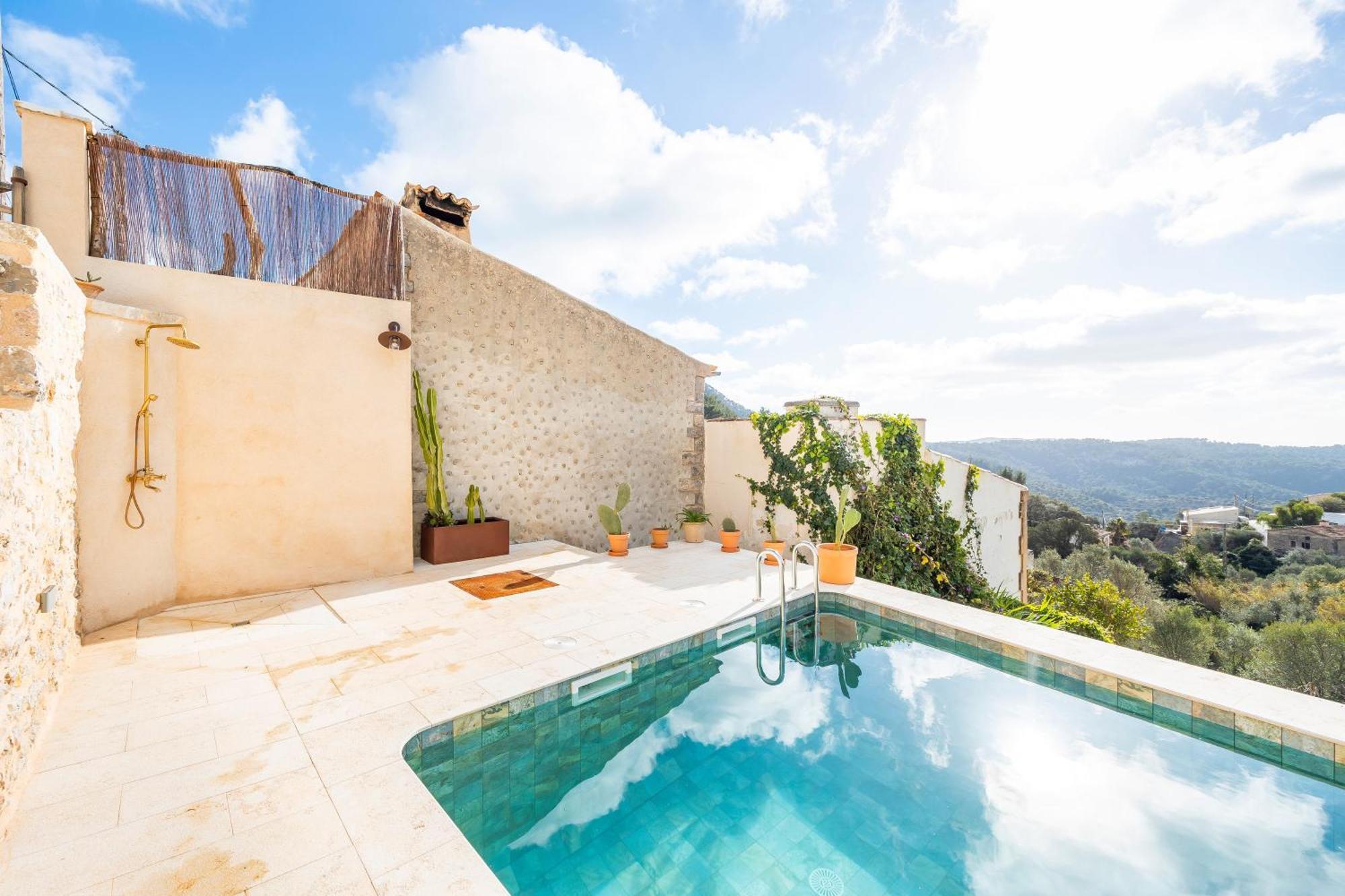Titina * Puigpunyent (Mallorca)