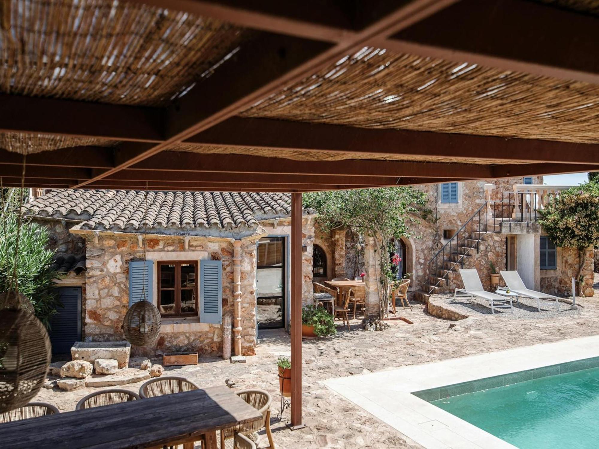 Villa With Outdoor Jacuzzi Porreras