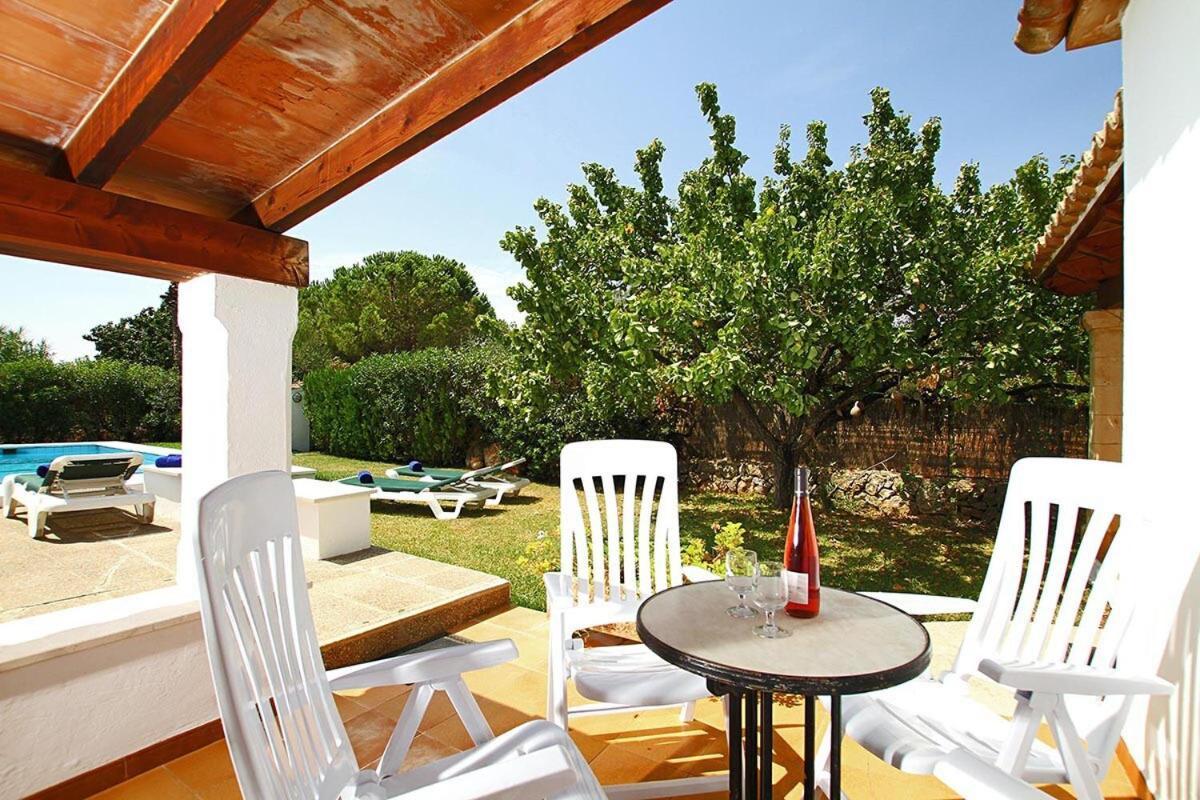 Villa Lovely 3 Bedroom Close To By Renthousing