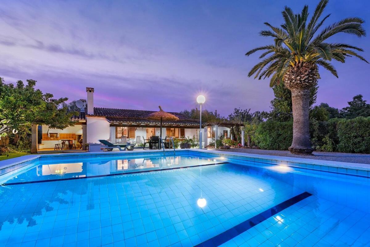 Villa Lovely 3 Bedroom Close To By Renthousing Pollensa