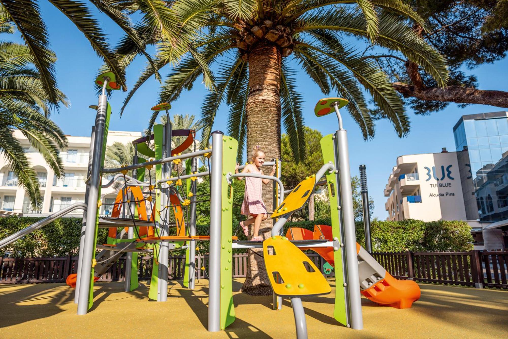 Grupotel Alcudia Pins Hotel 3*