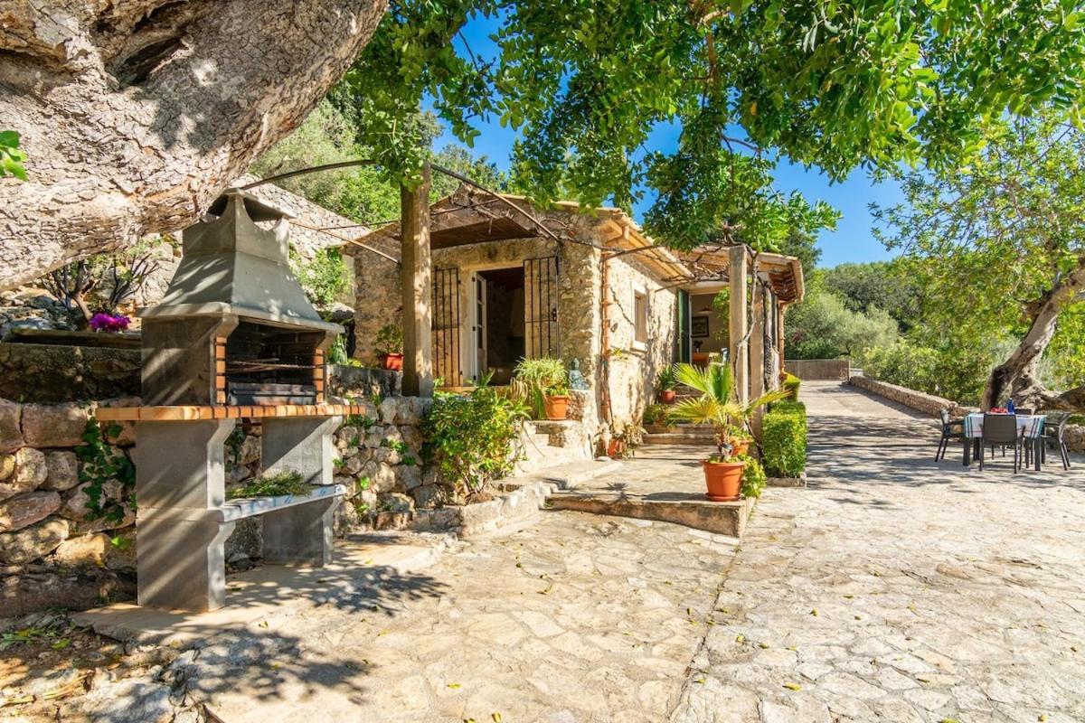Miquel, In Villa *