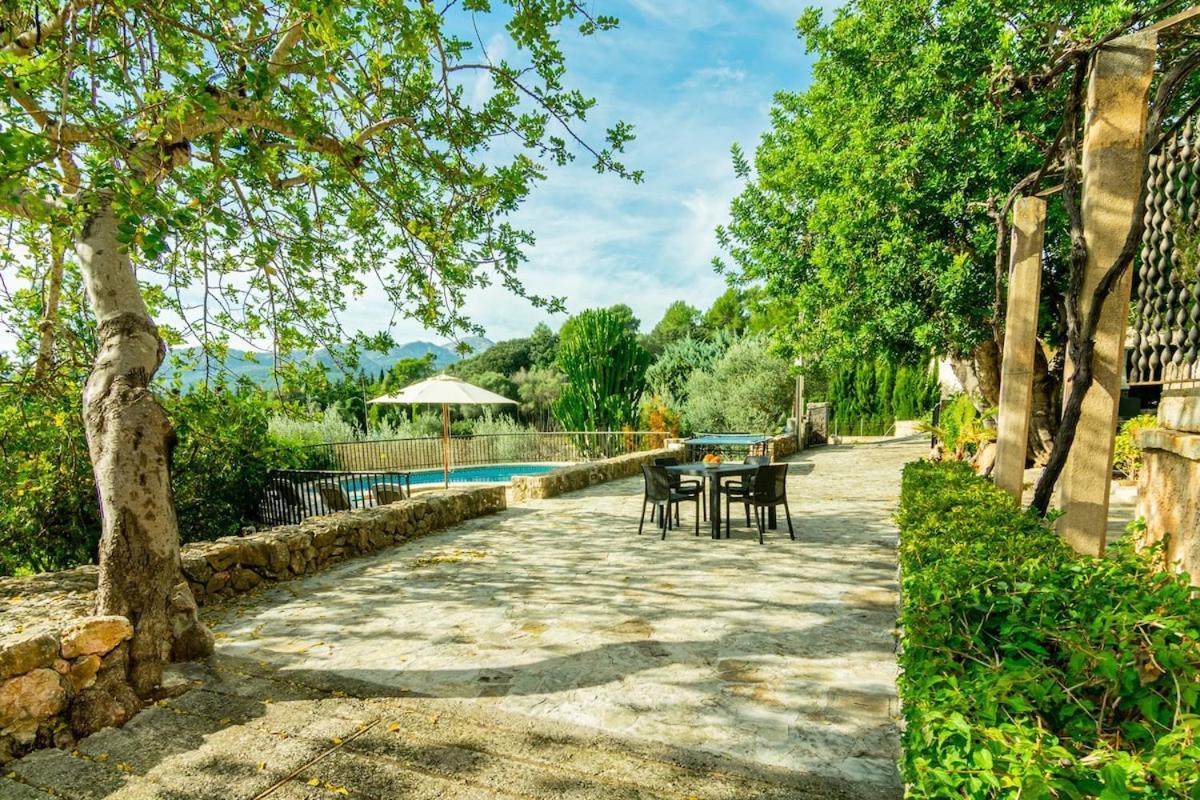 Miquel, In Villa