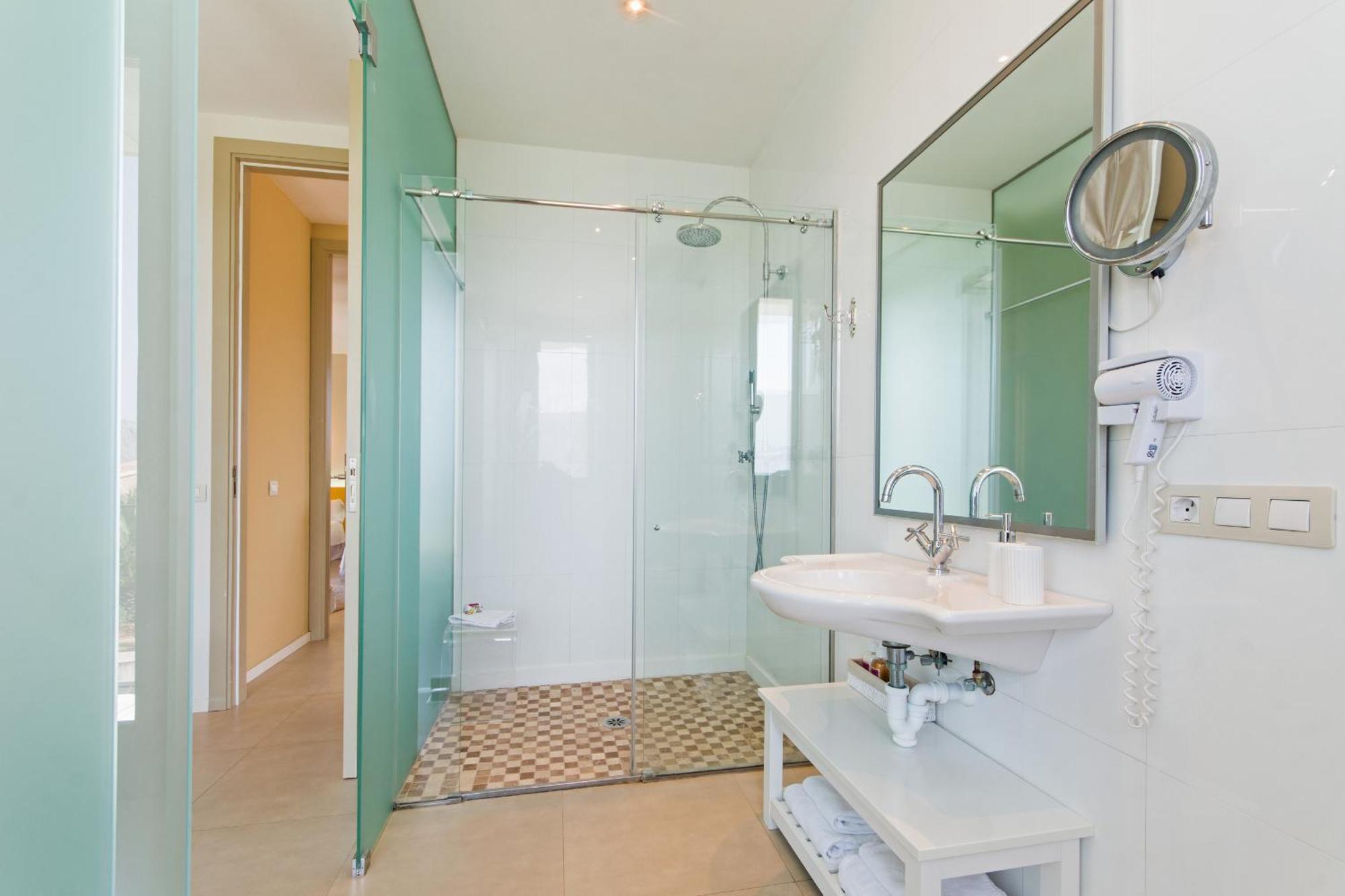 Villa Gran Barcares For 16 By Bebreeze Alcudia (Mallorca)