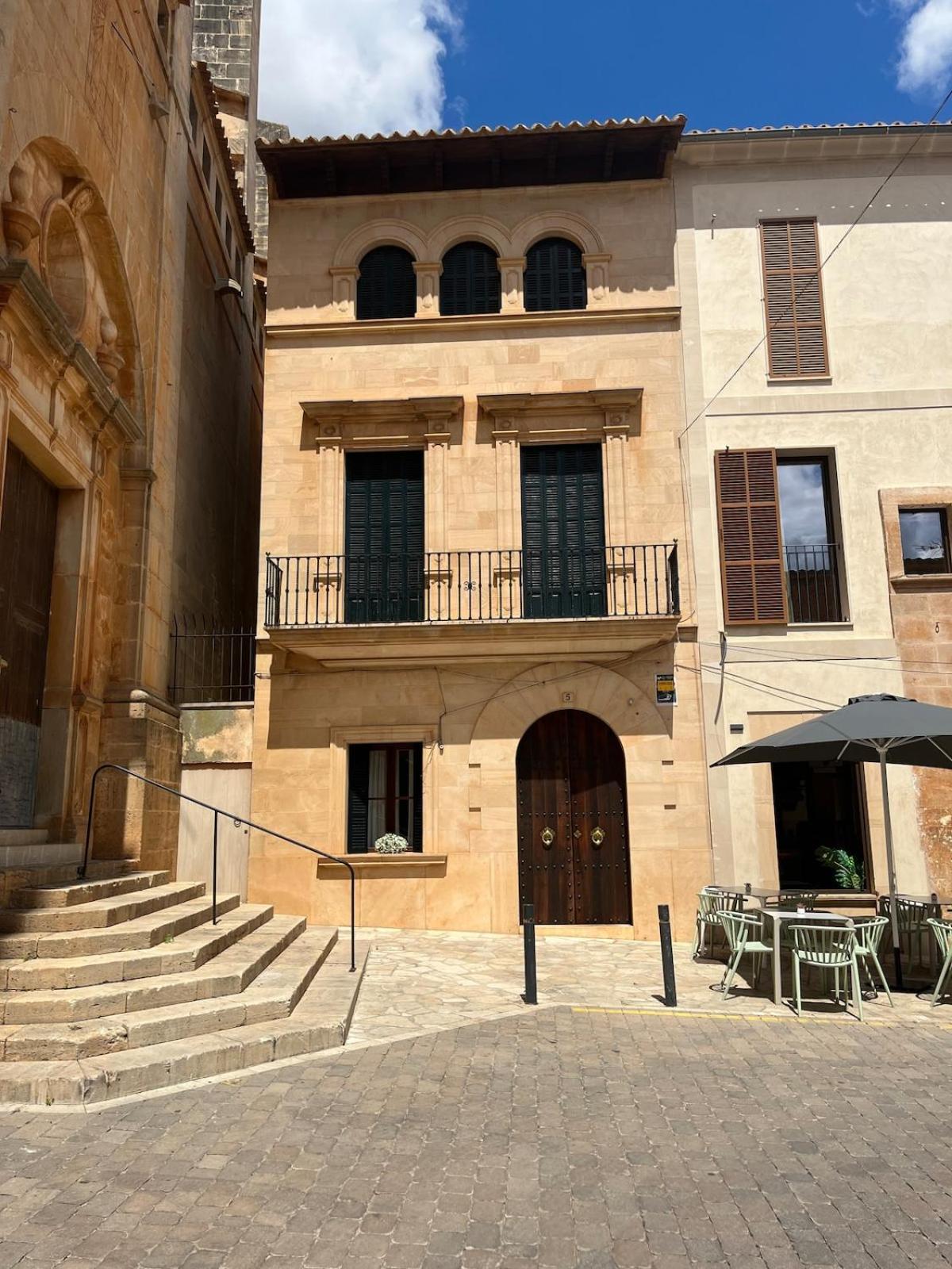 Charming Newly Renovated With Private Pool Llombarts