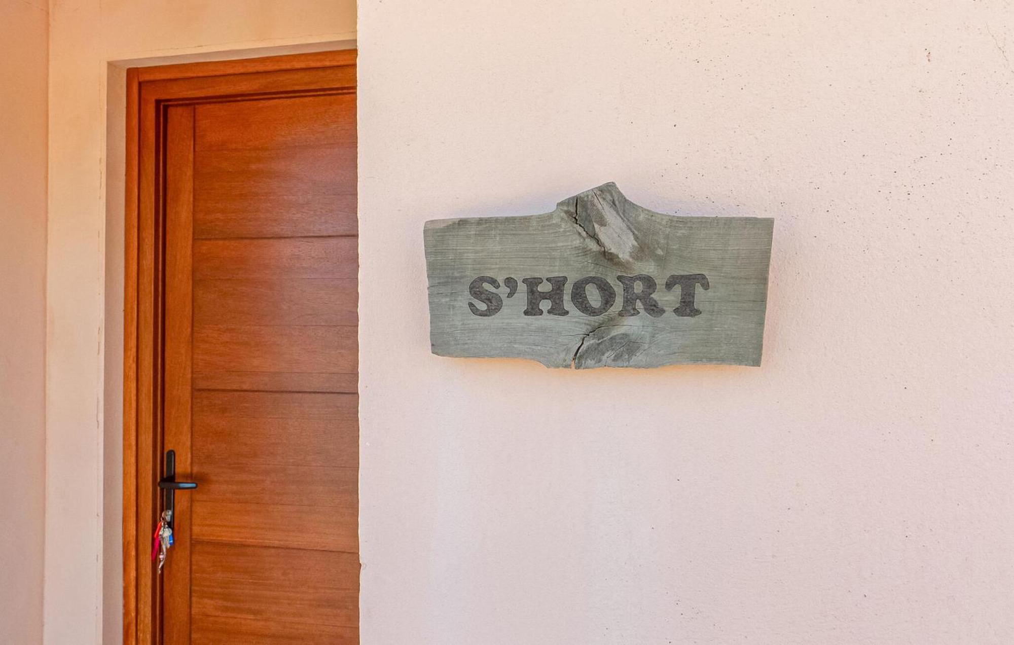 Saraix Short