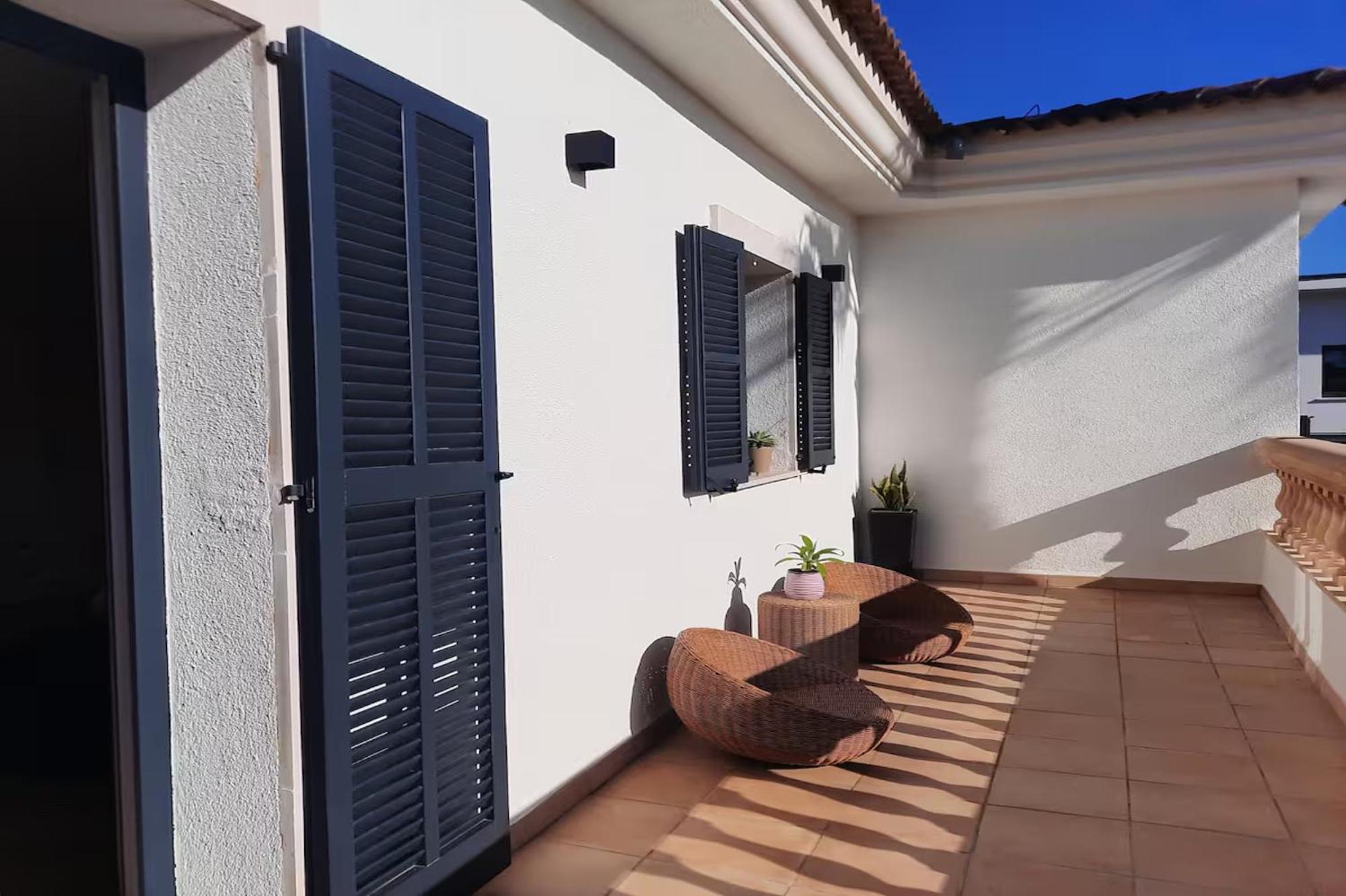 New Retreat - Nautilus, Very Close To The And Palma By Renthousing * Urbanización Ses Palmeres