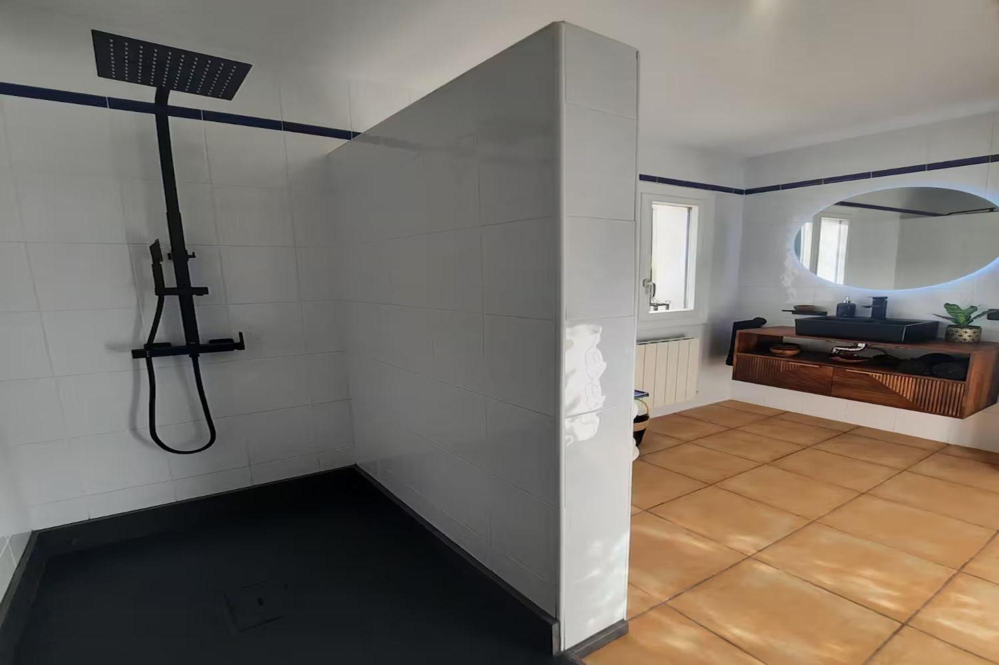 Villa New Retreat - Nautilus, Very Close To The And Palma By Renthousing Urbanización Ses Palmeres