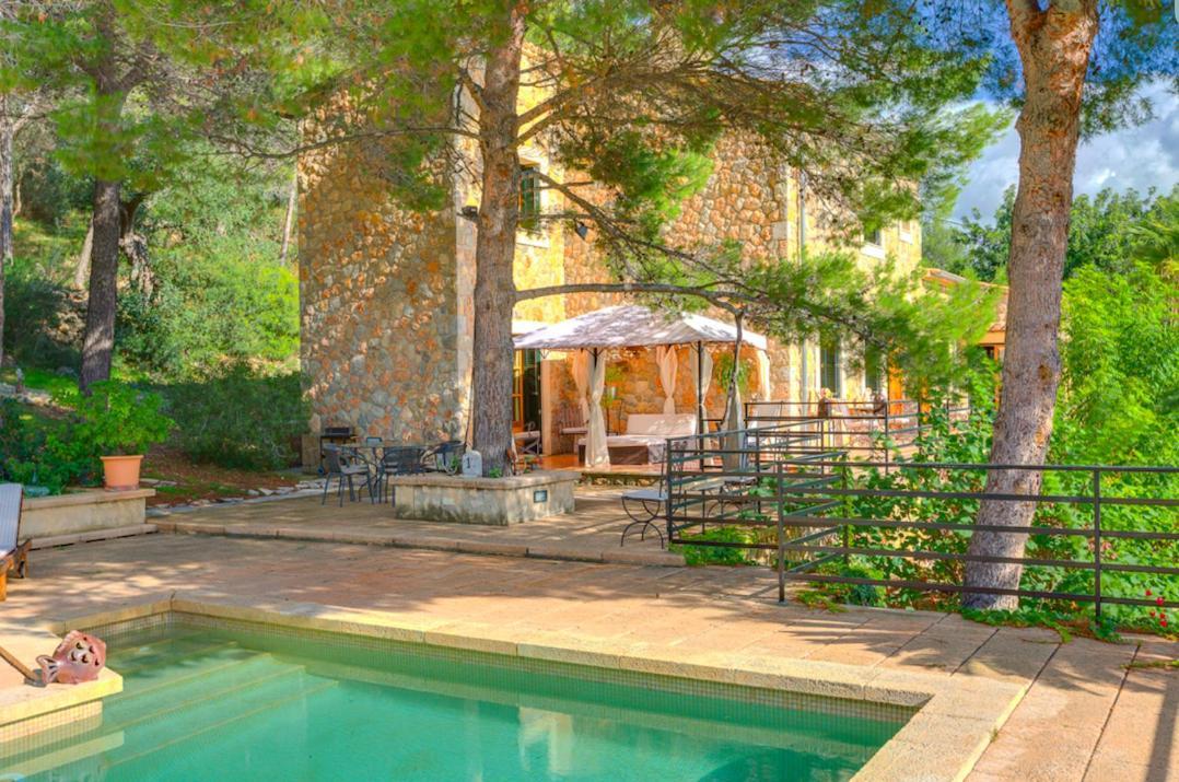 Es Pinar Villa *