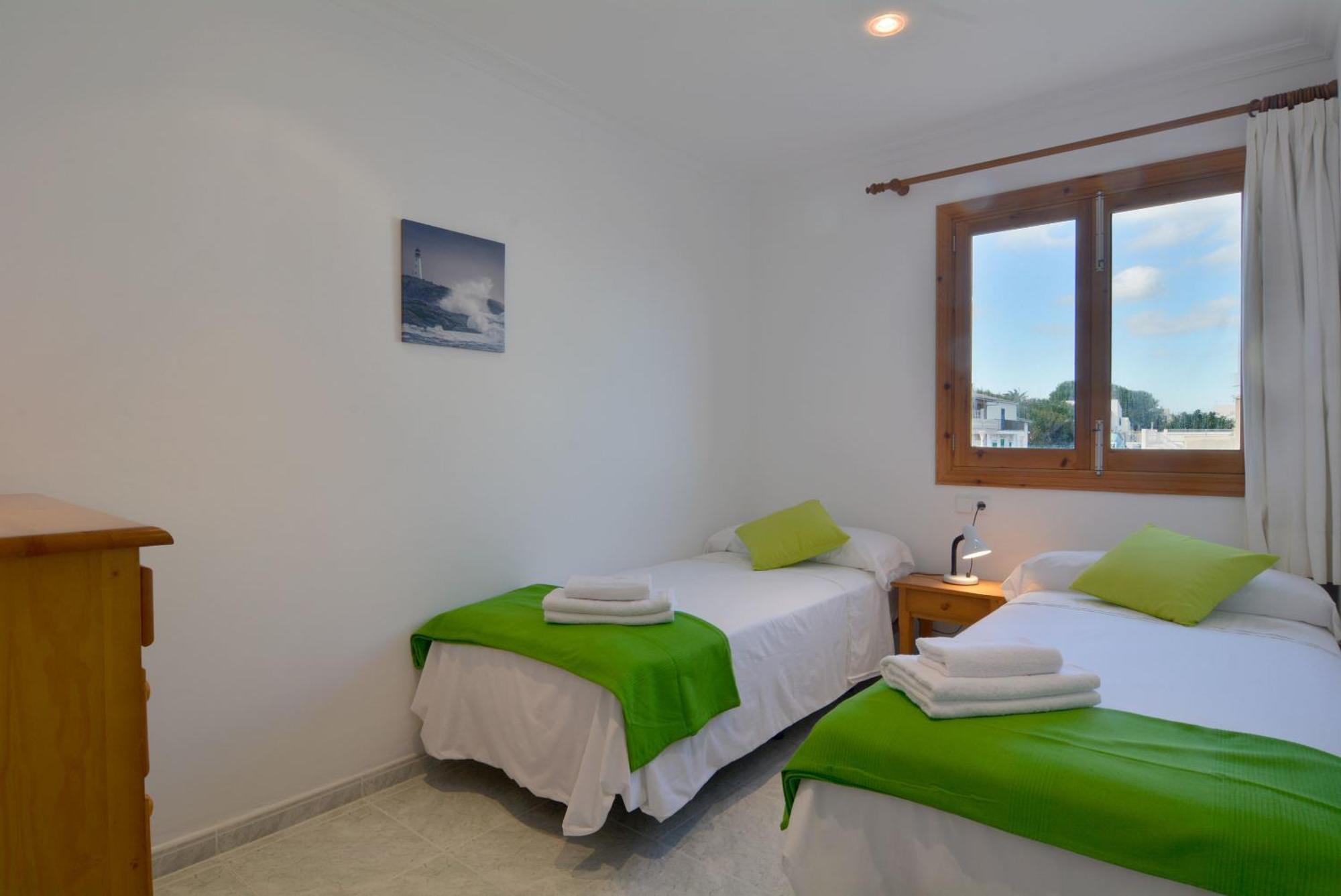 Mallorca Front Line Up To 6 * Son Serra de Marina