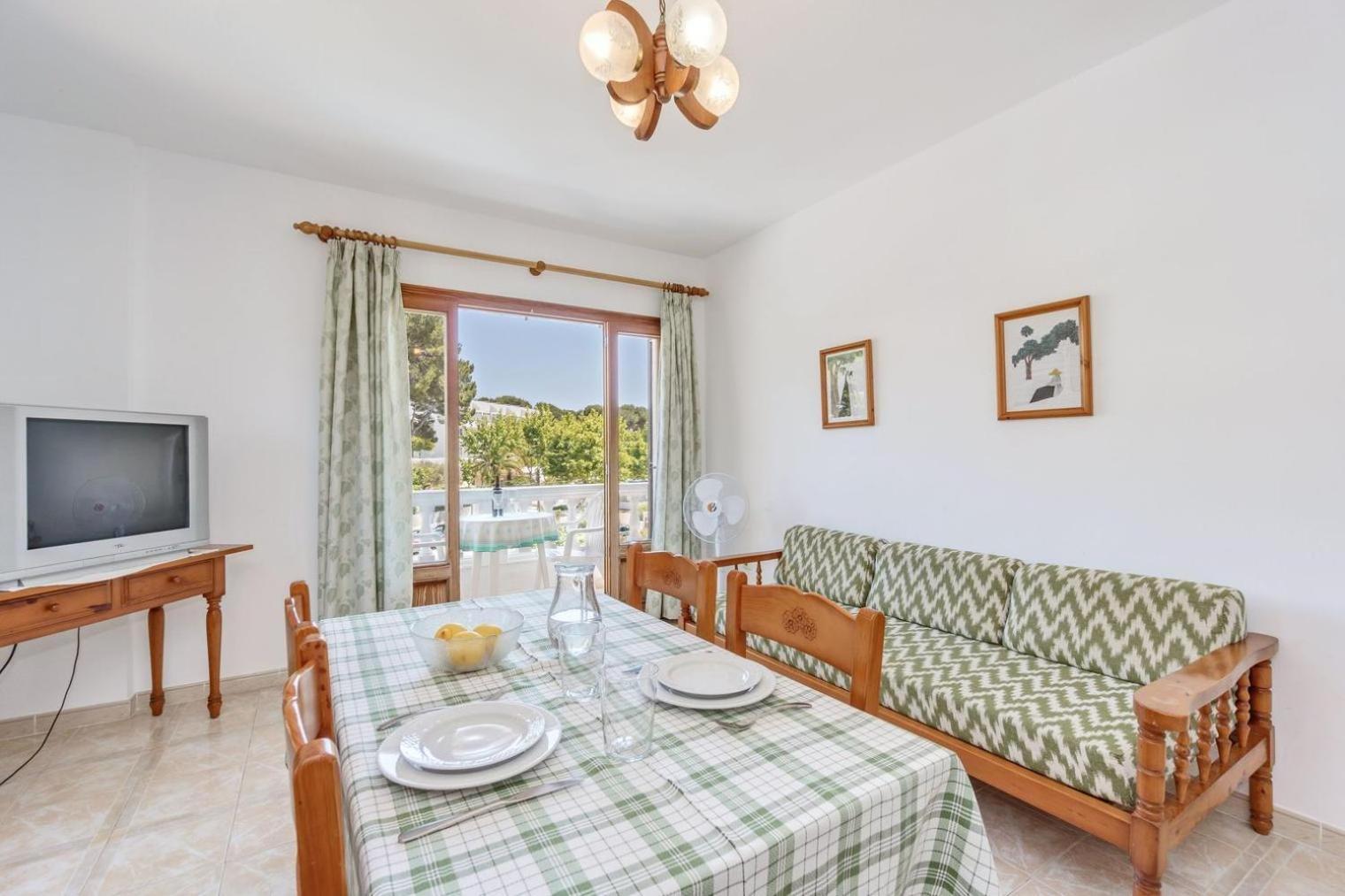 Apartamento La Cabanya 2a *