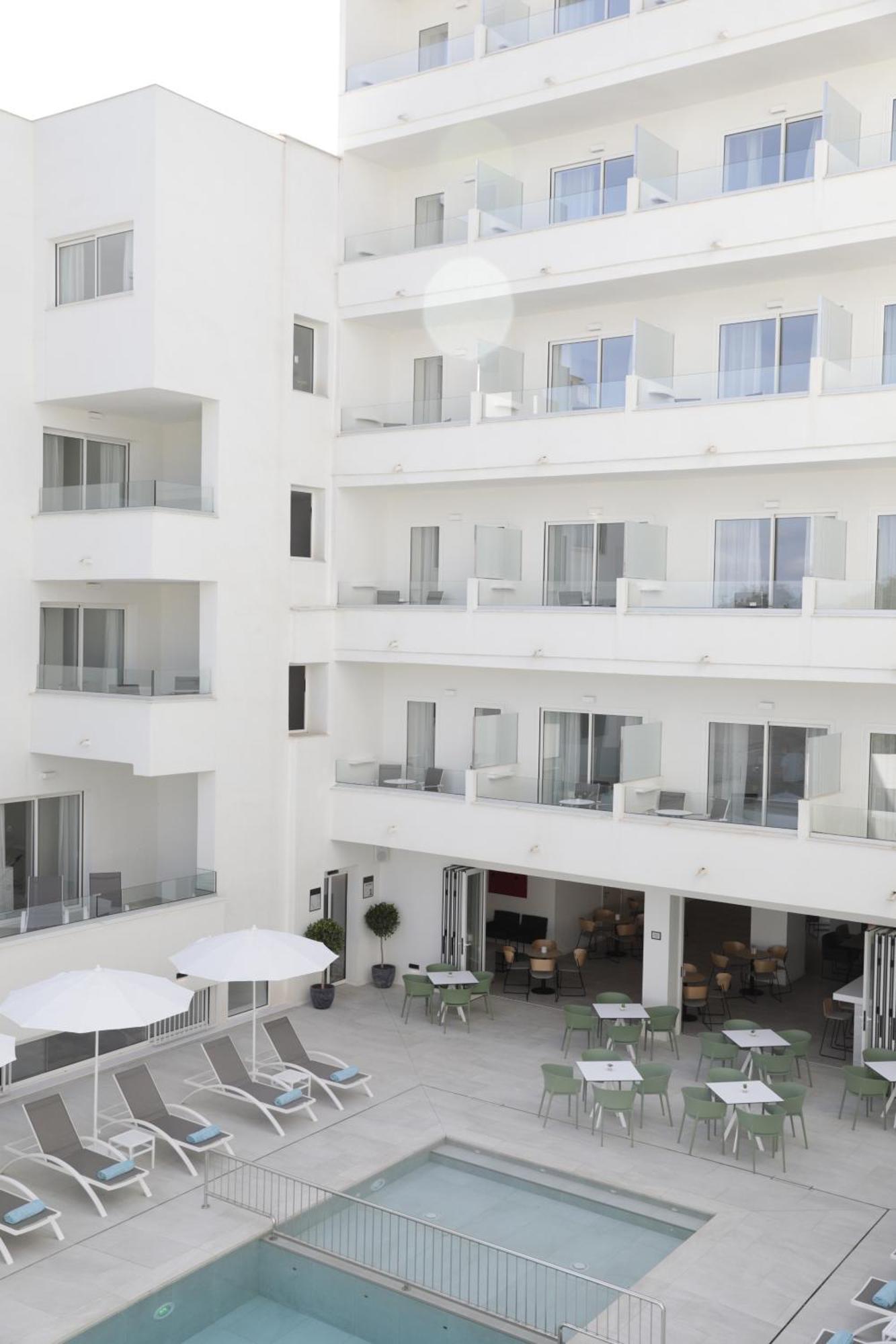 Apartahotel Marina Drach