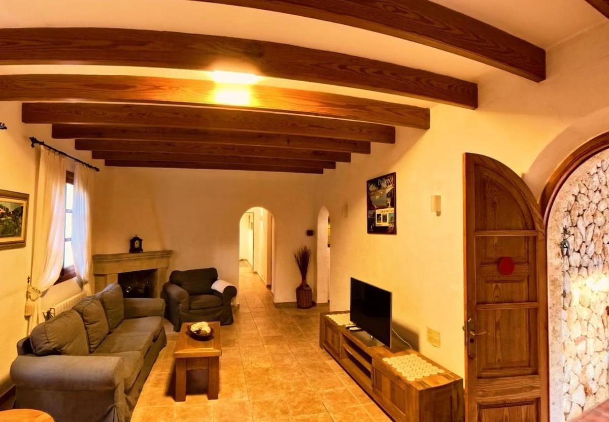 Charming In Area Of Pollensa By Renthousing Villa