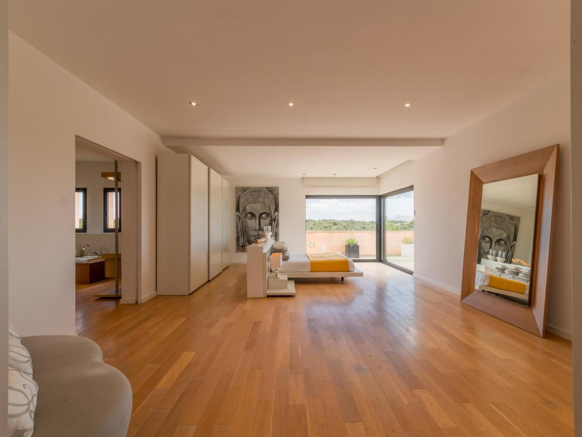 Stunning In Villa *