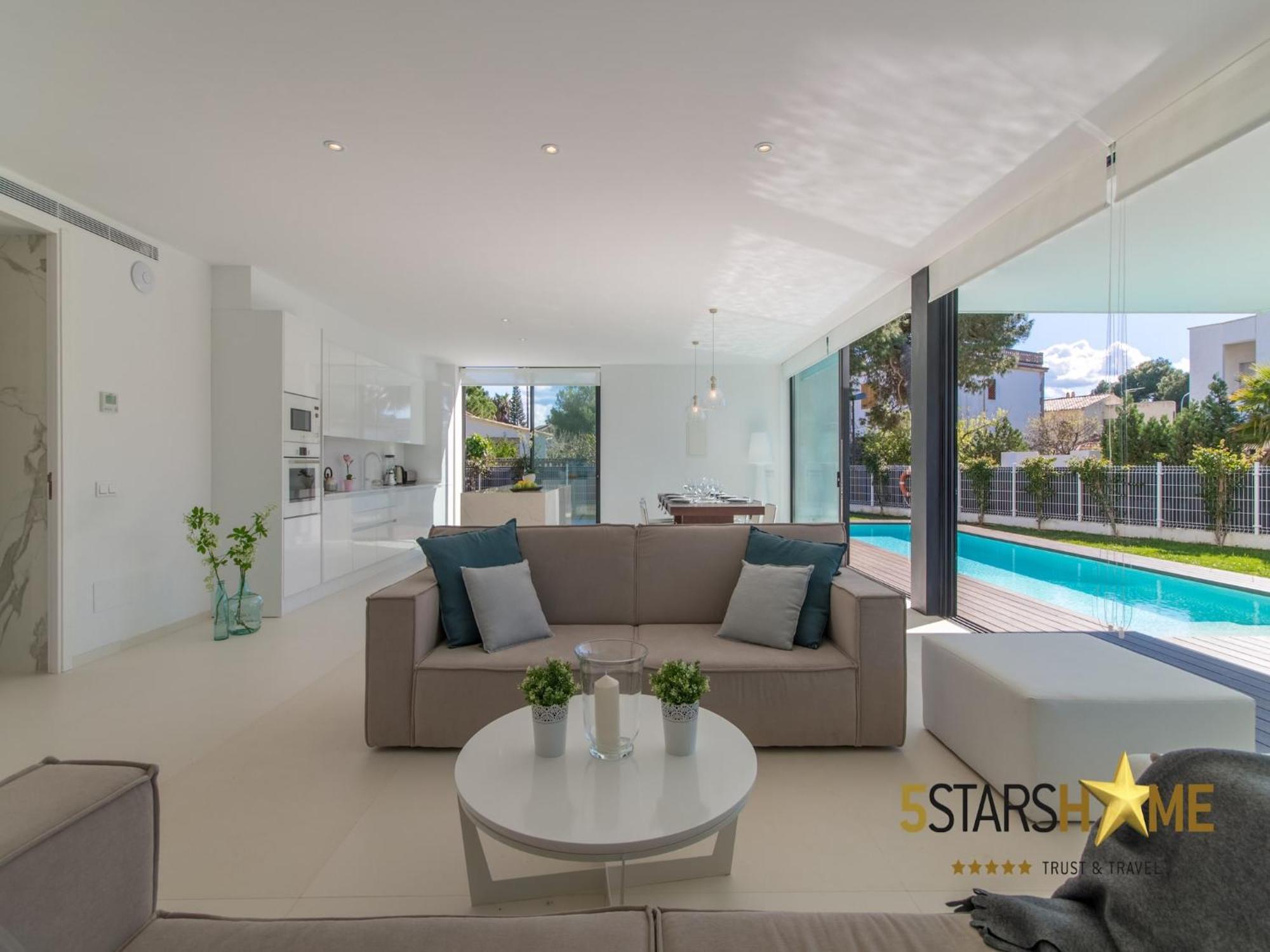 Villa, 180m To Sandy Playa de Muro (Mallorca)