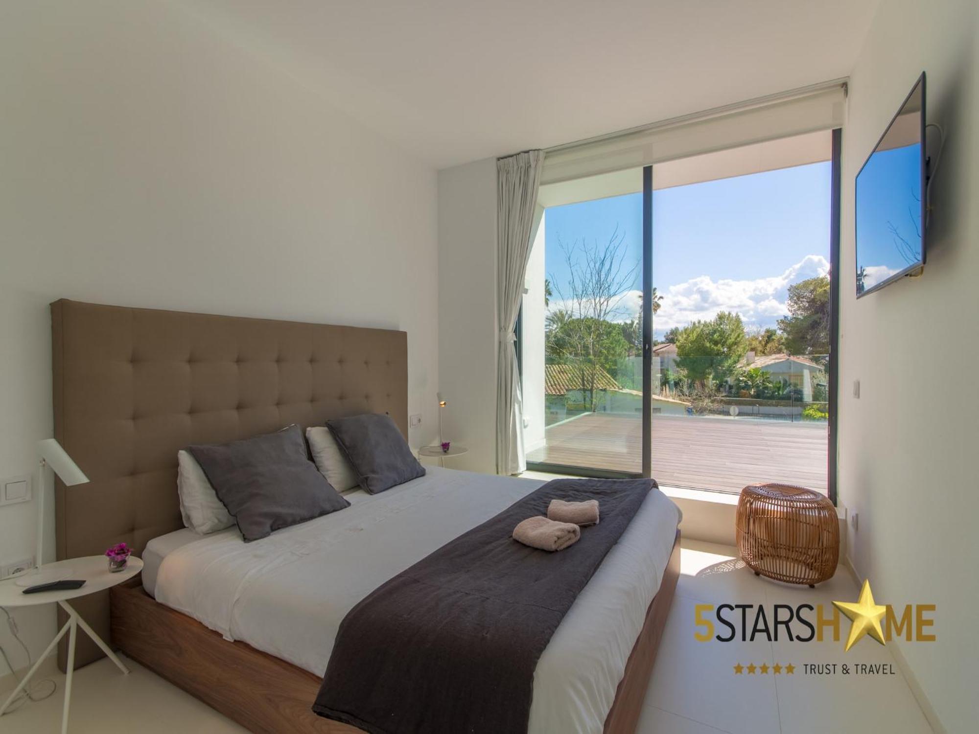 Villa, 180m To Sandy Playa de Muro (Mallorca)