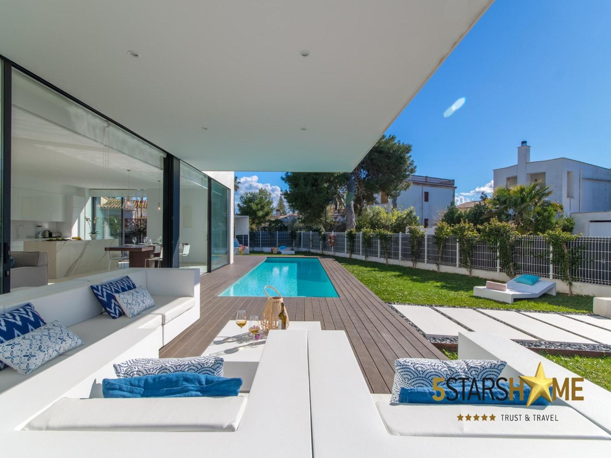 Villa, 180m To Sandy Villa *