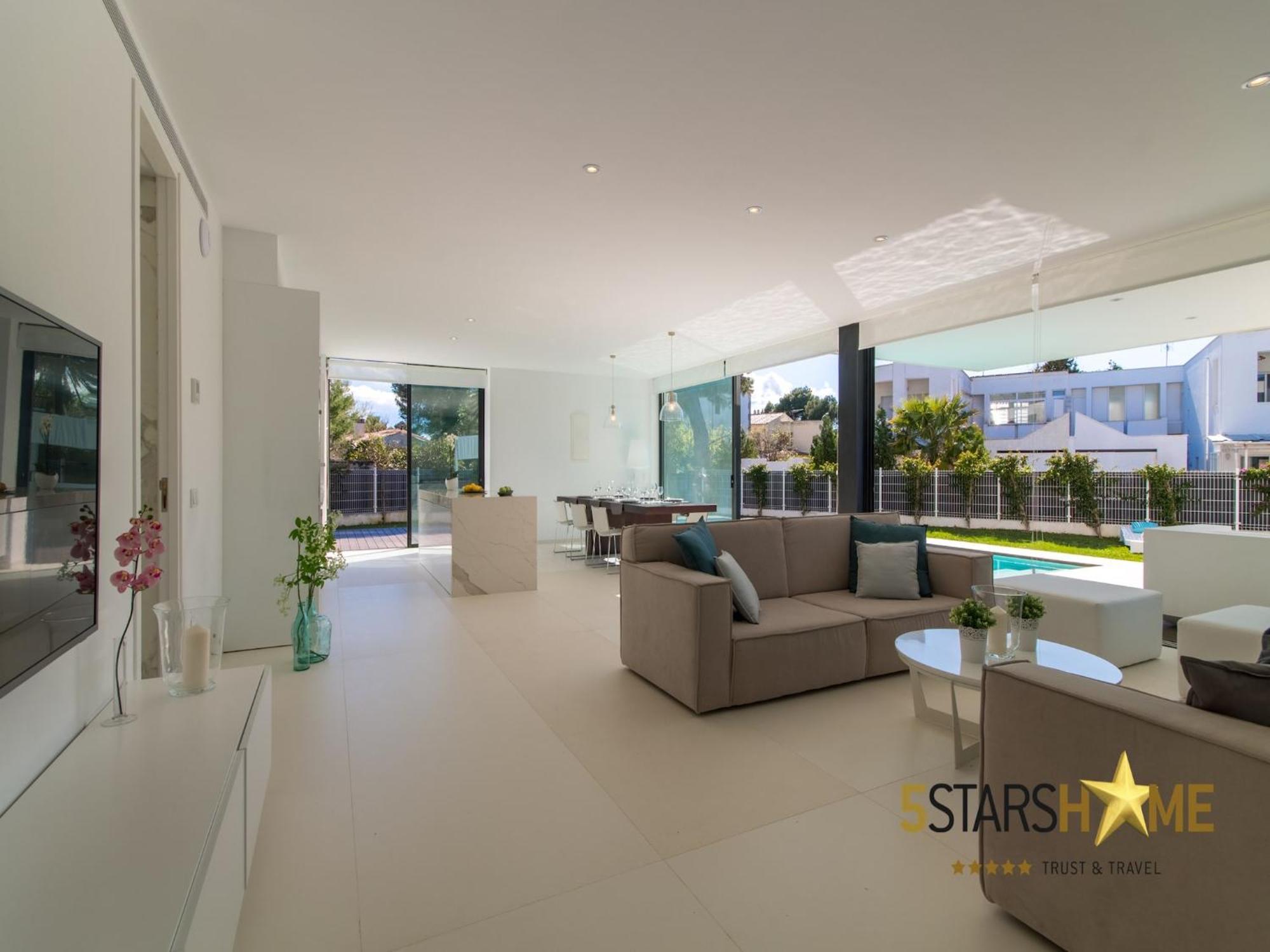 Villa Villa, 180m To Sandy *