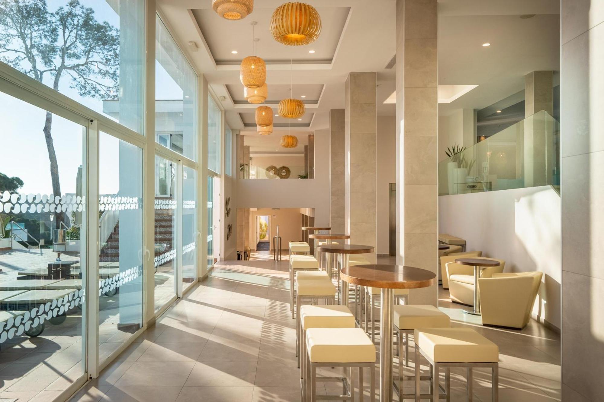 Marsenses Ferrera Blanca Family Hotel 4*