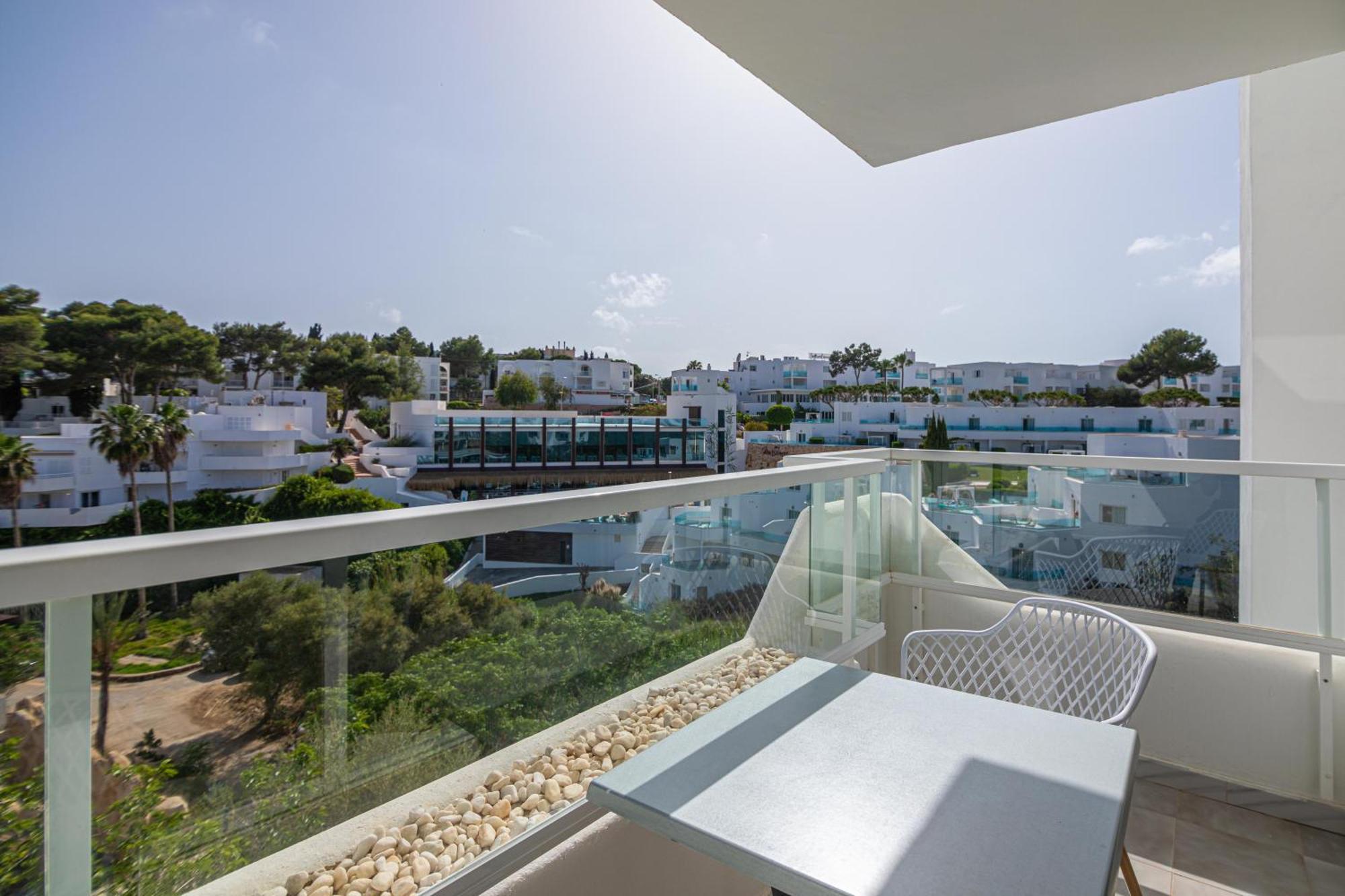 Ferrera Y Ferrera Anexo Apartahotel Cala D´Or