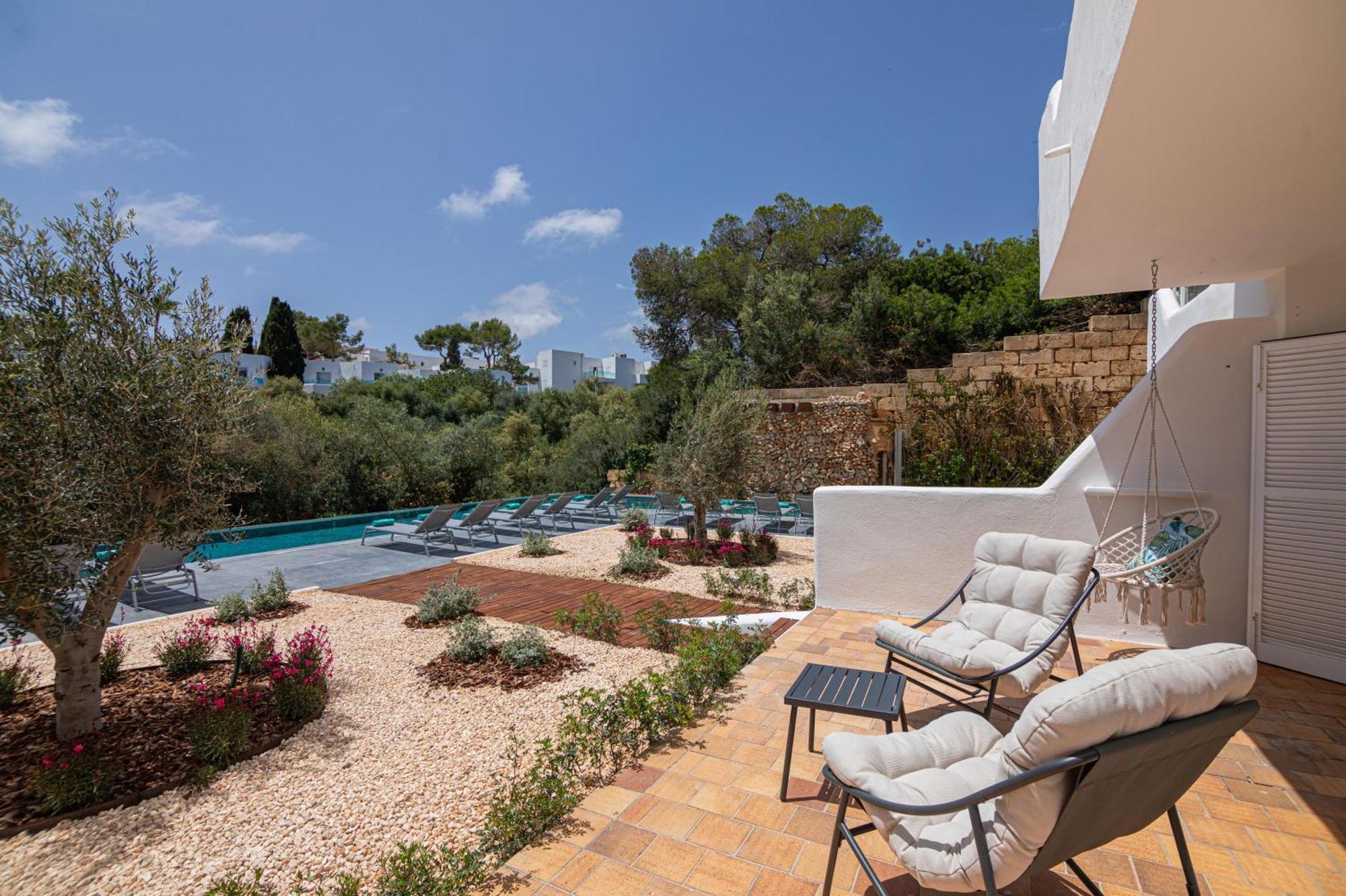 Ferrera Y Ferrera Anexo Apartahotel 4*
