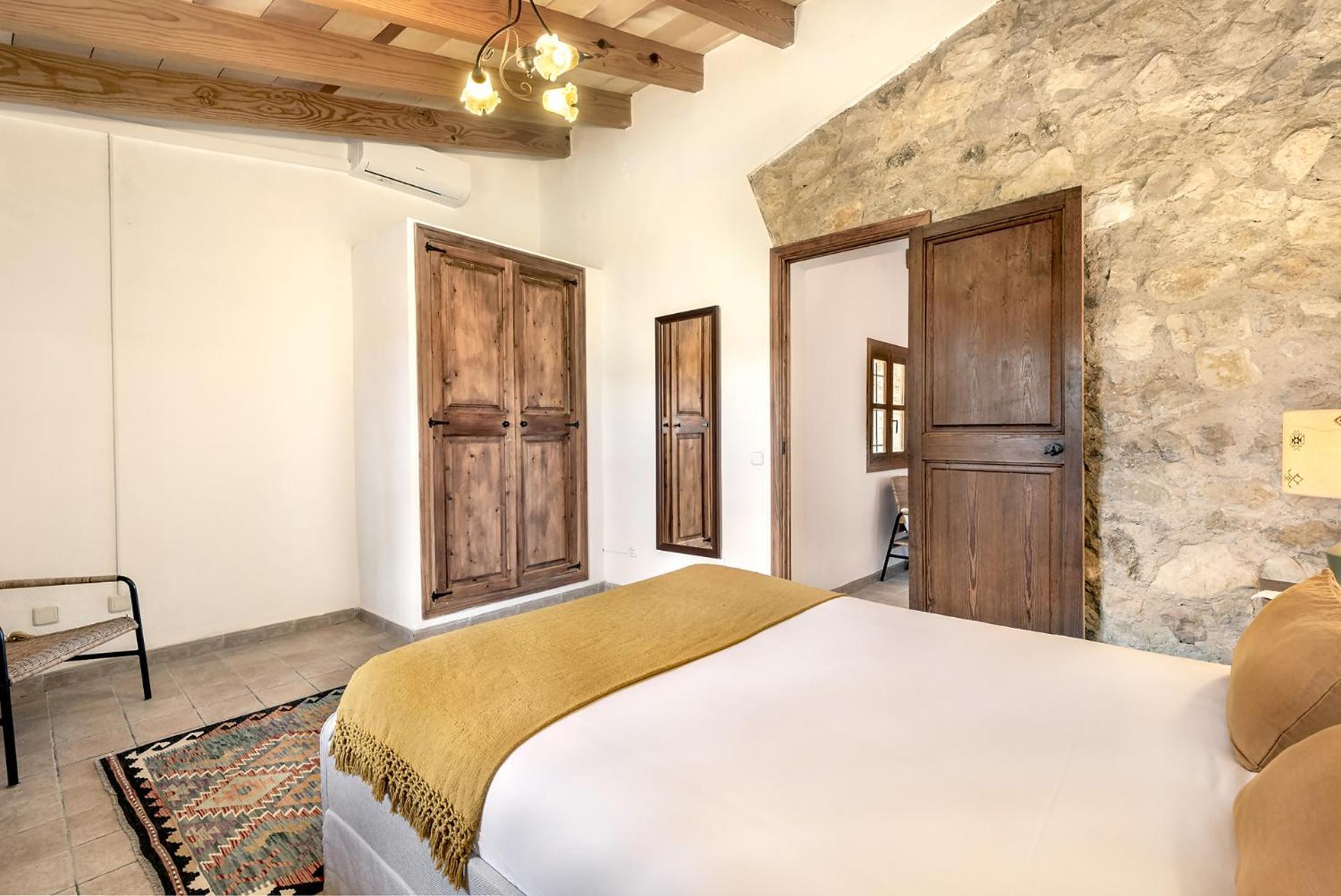 Auxella Petit Villa