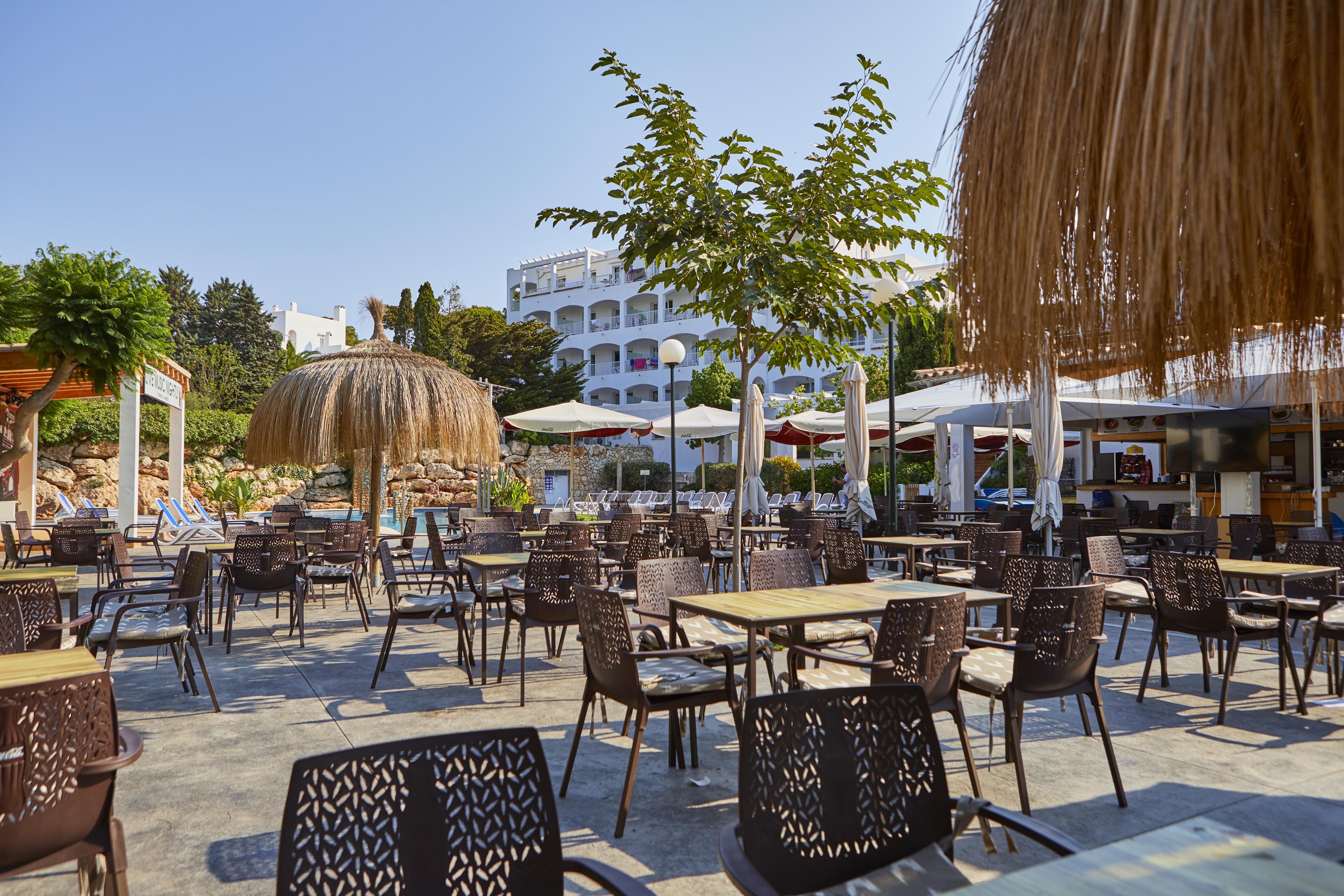 Ola Cala Dor Apartahotel 3*
