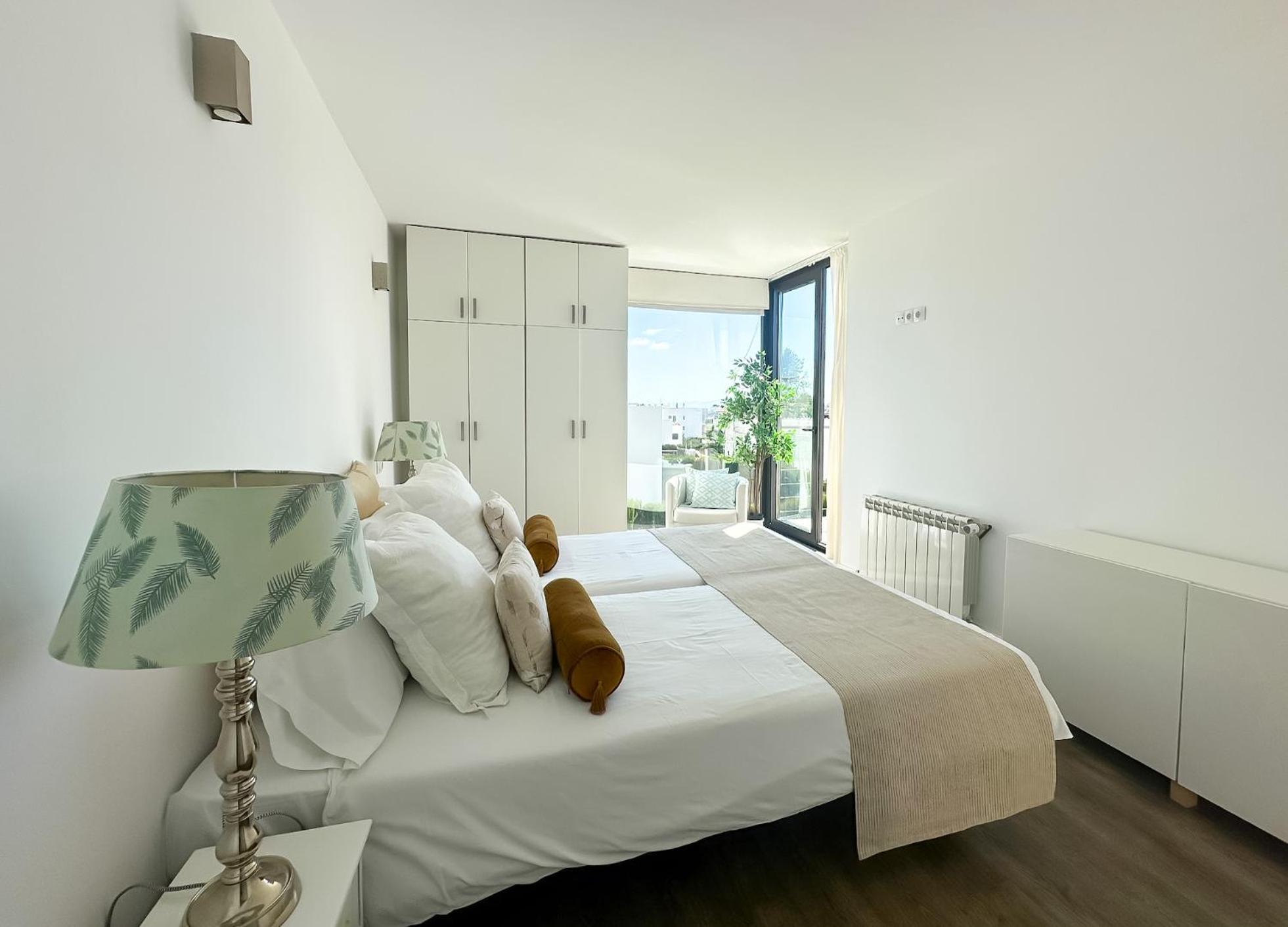 Apartamento Moderna Con Piscina En *