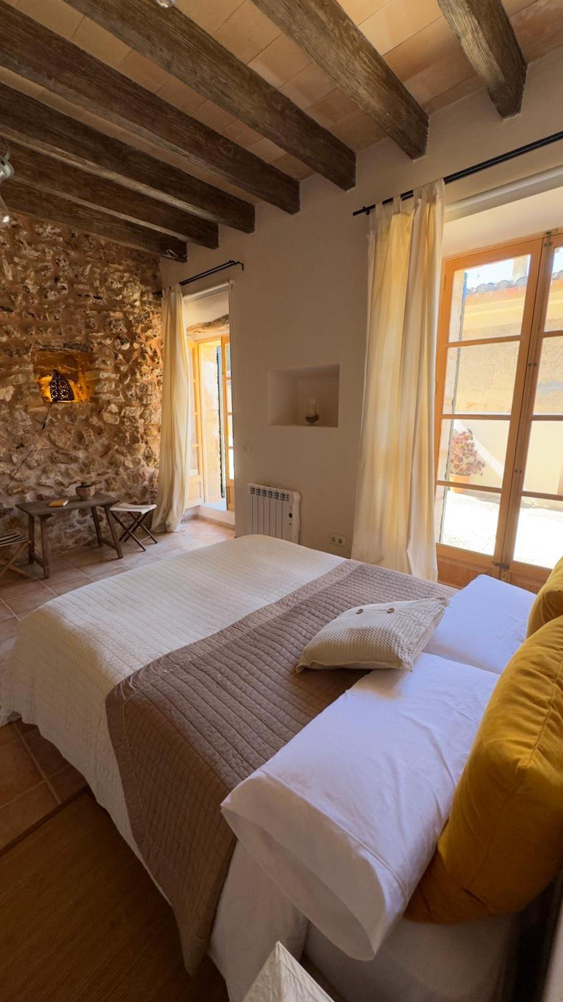 Bagot Country house