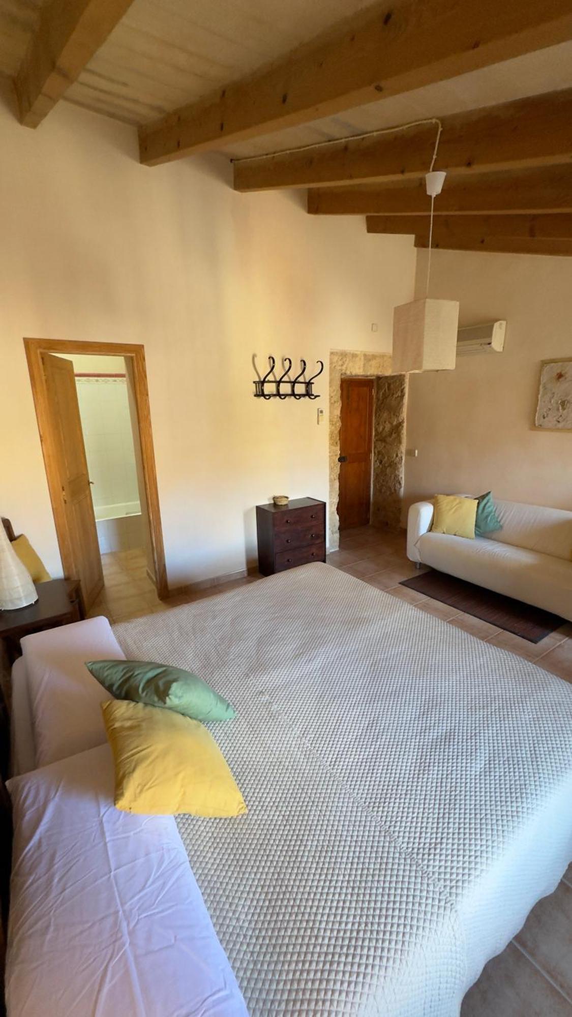 Bagot Country house Llubi